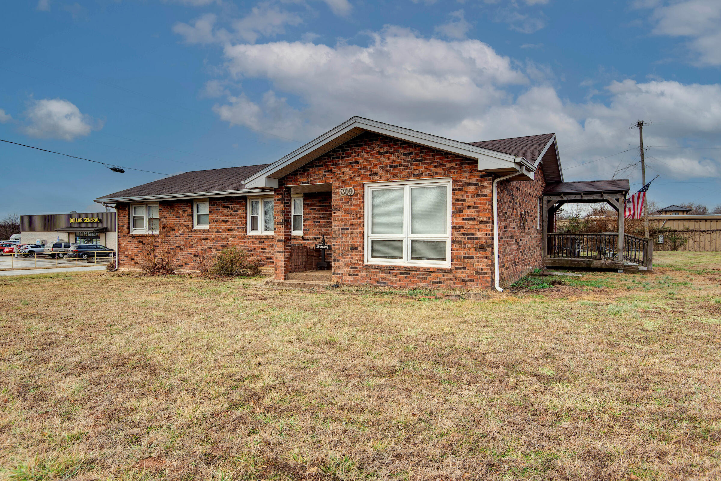 309 South Miller Road Property Photo 17