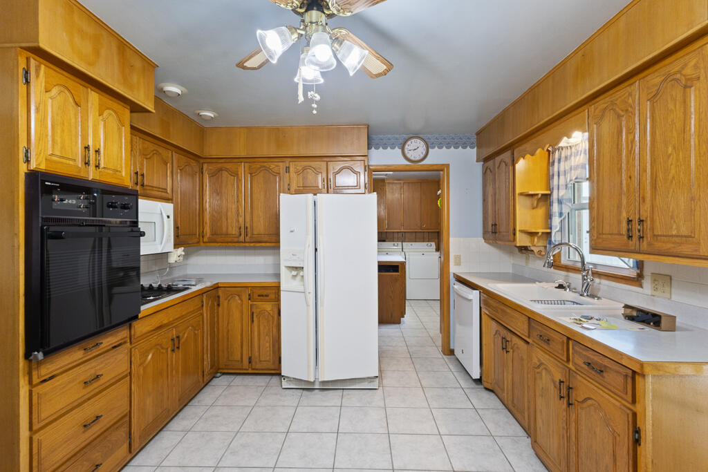 310 East Carnes Street Property Photo 16