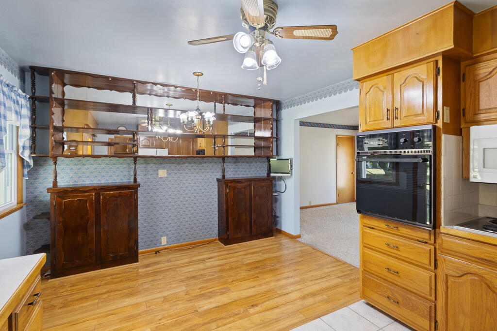 310 East Carnes Street Property Photo 17