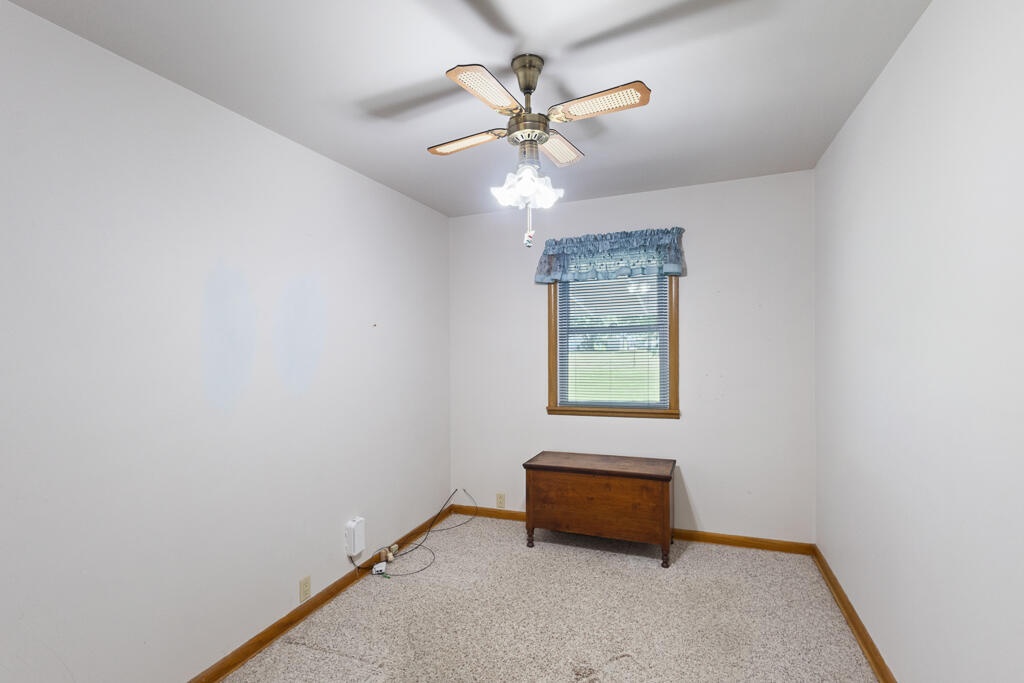 310 East Carnes Street Property Photo 28