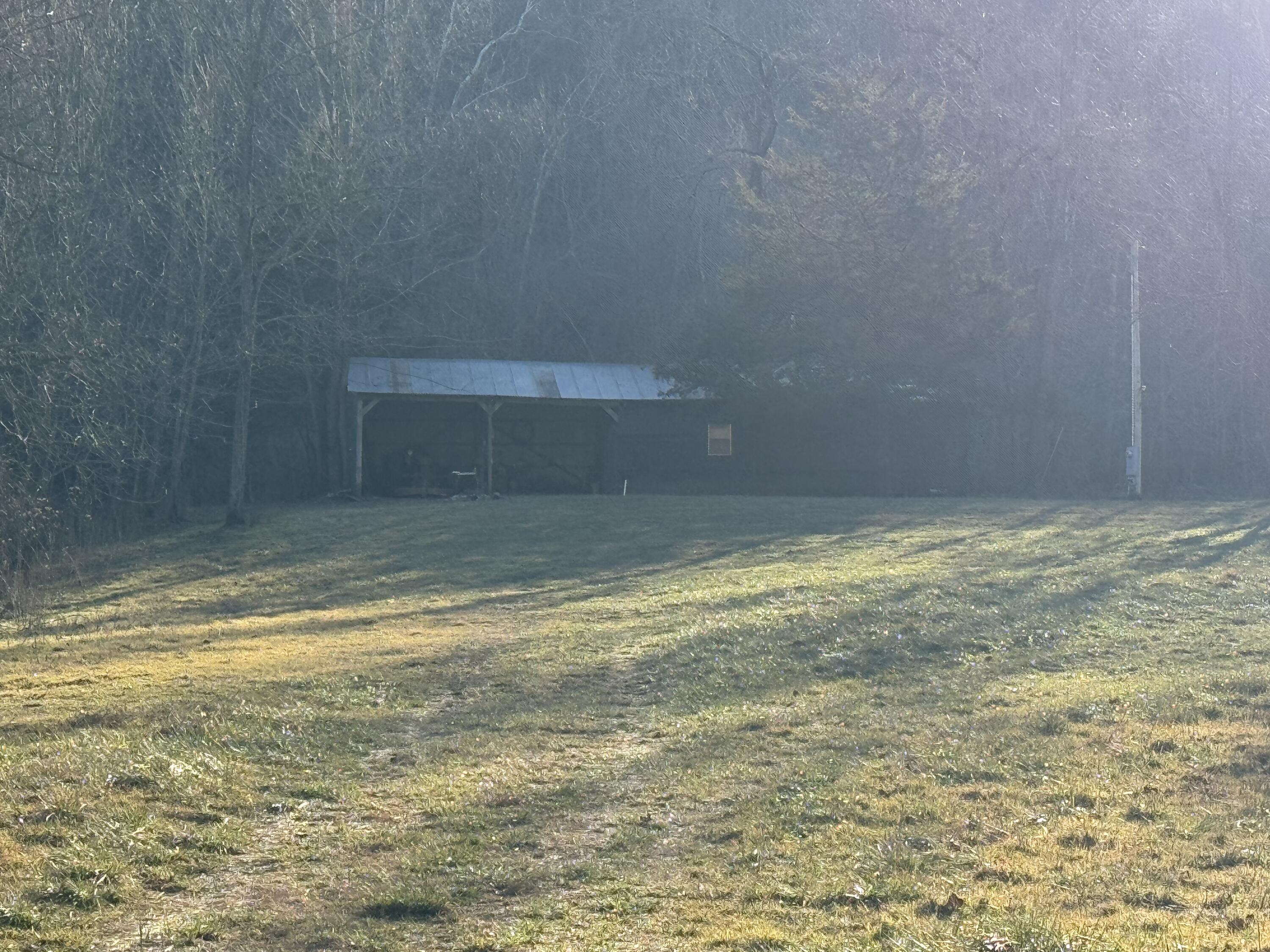 Xoxo Flag Springs Road Property Photo 8