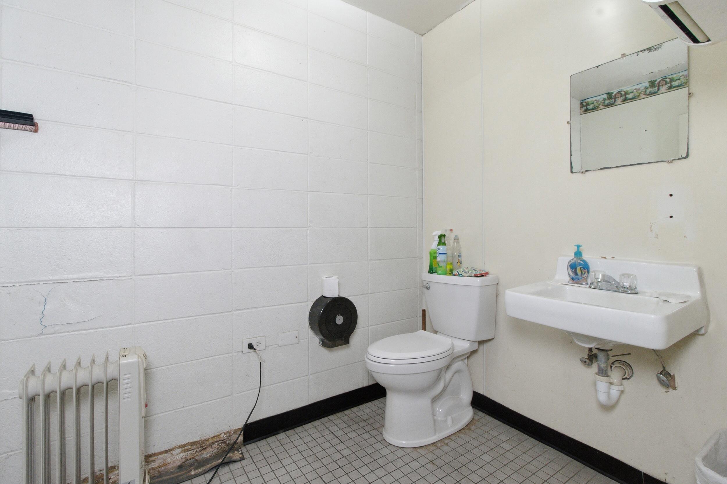 1024 South Sam Houston Boulevard Property Photo 18