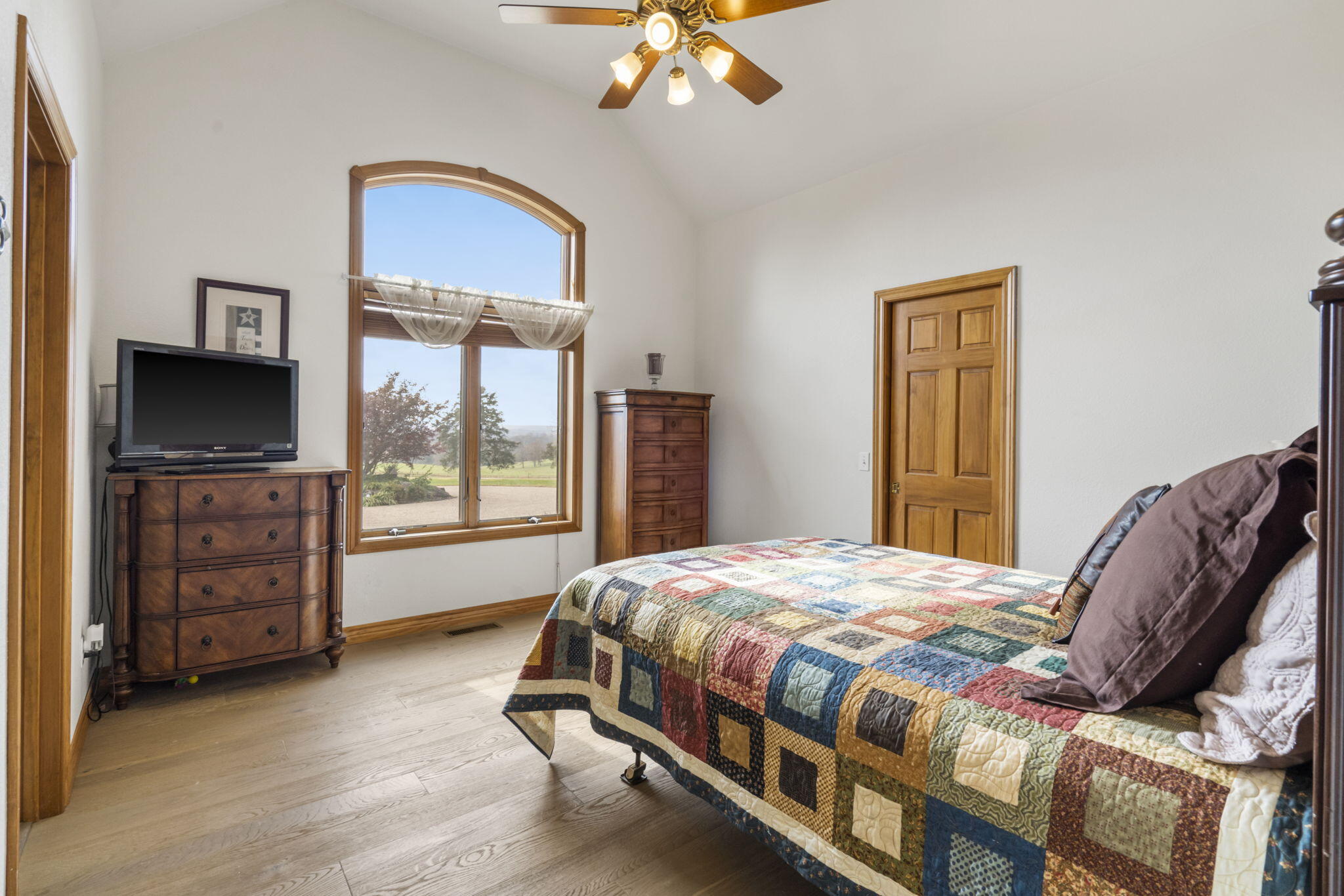 27082 State Highway J Property Photo 33