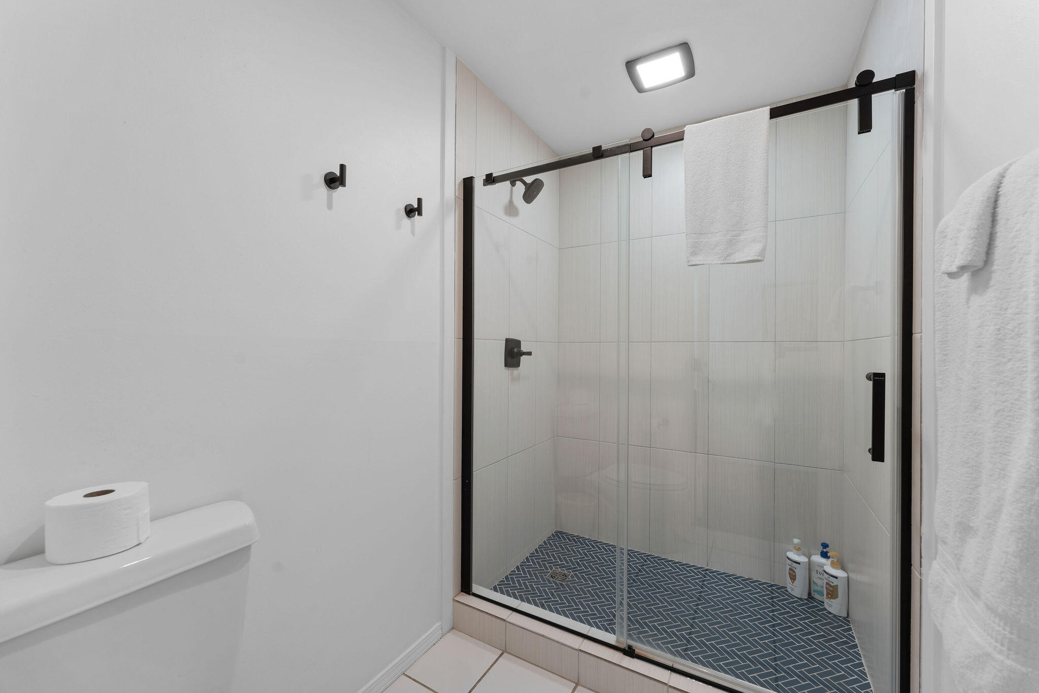 175 Meadow Brook Lane 2-2 Property Photo 21