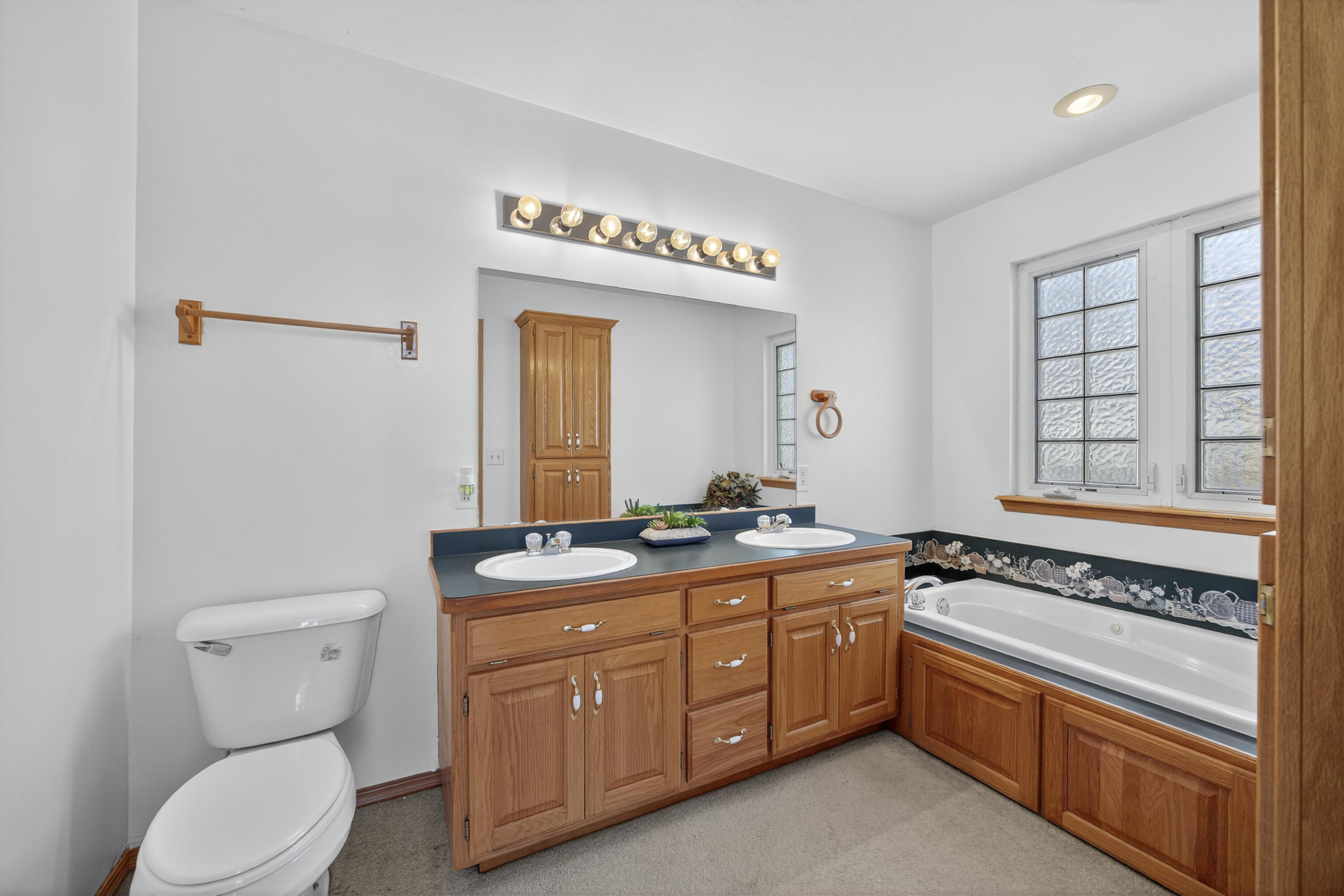 1706 West Marigold Drive Property Photo 15