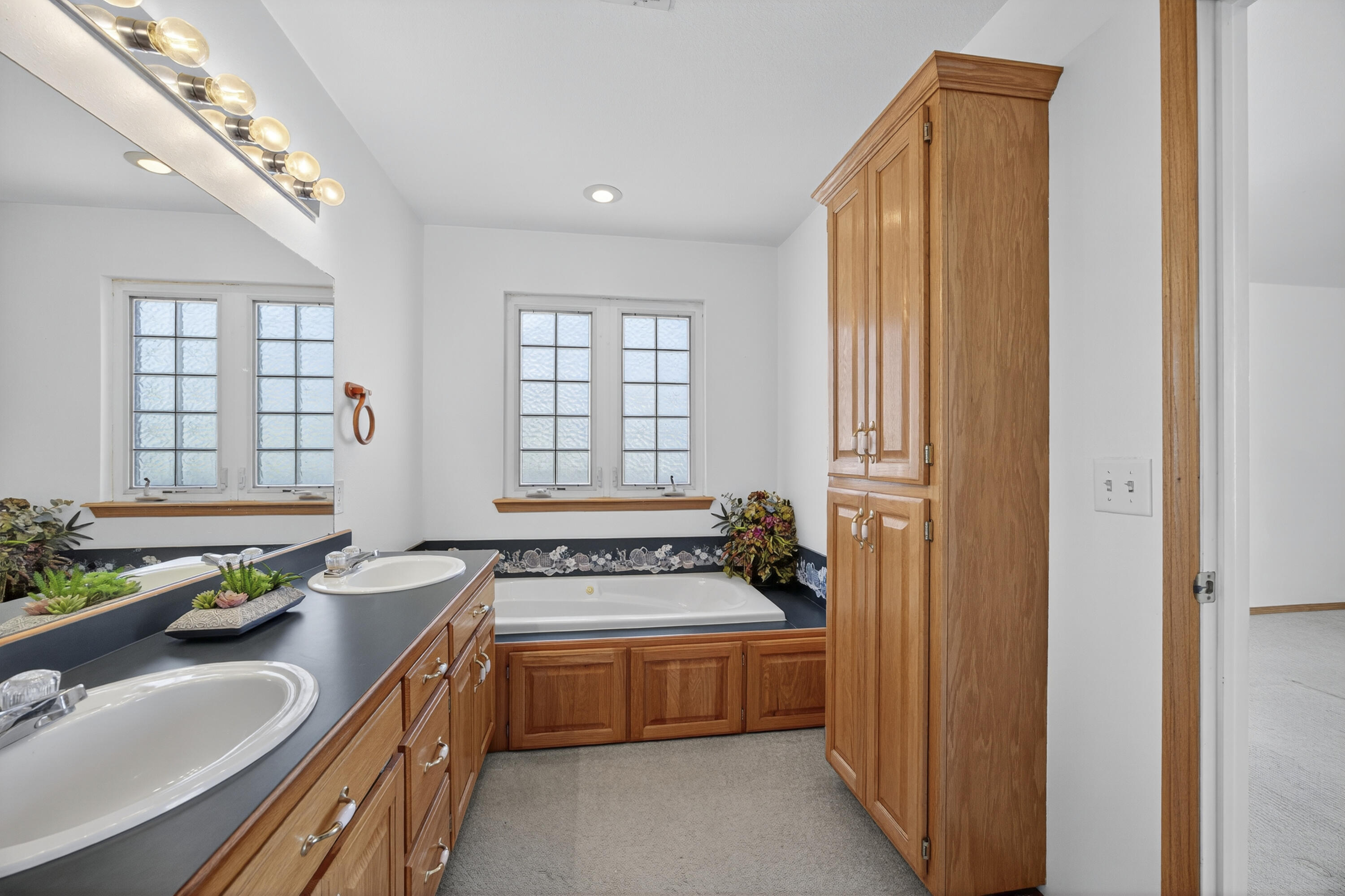 1706 West Marigold Drive Property Photo 17