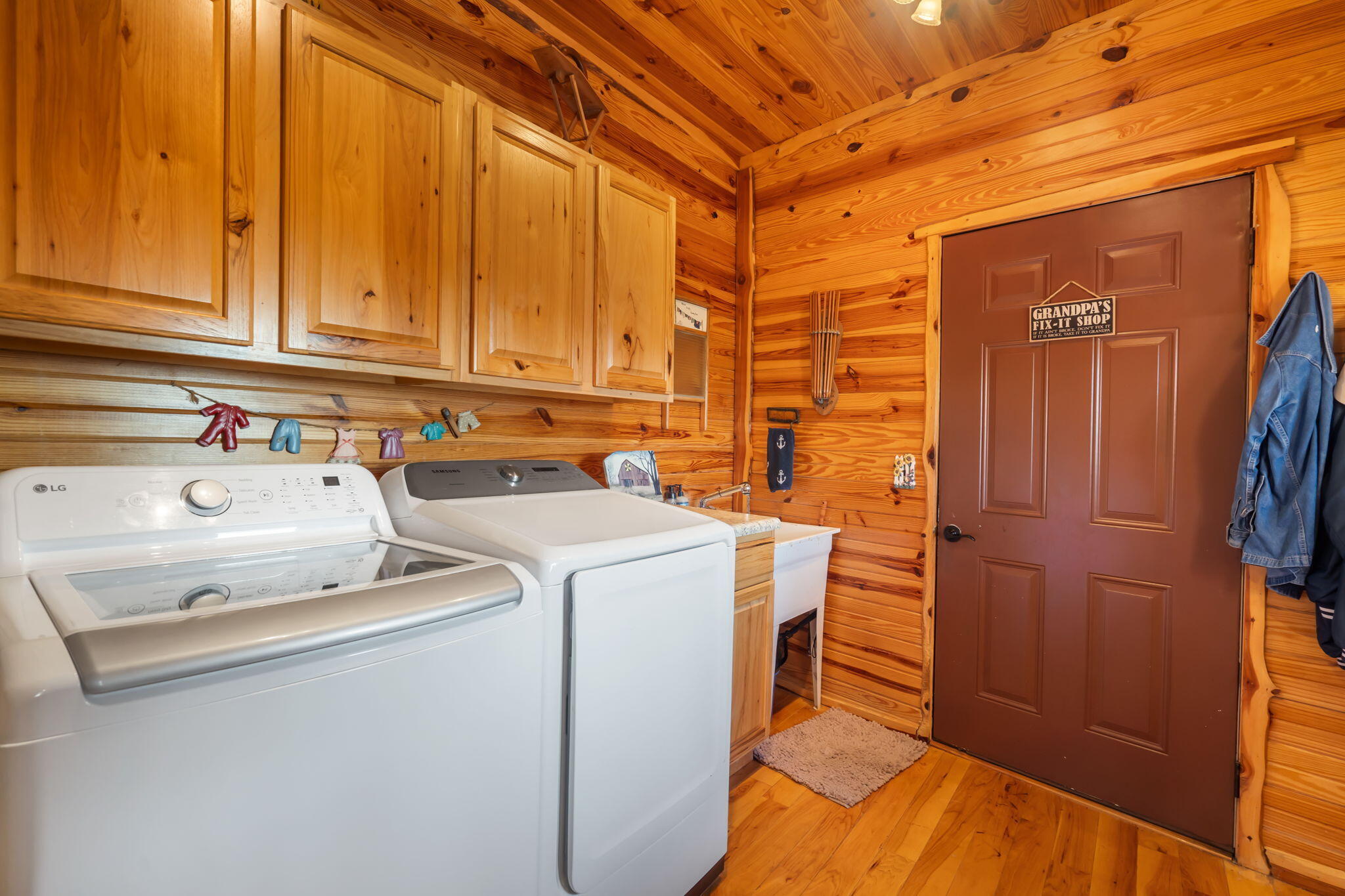 10 Baywood Circle Property Photo 16