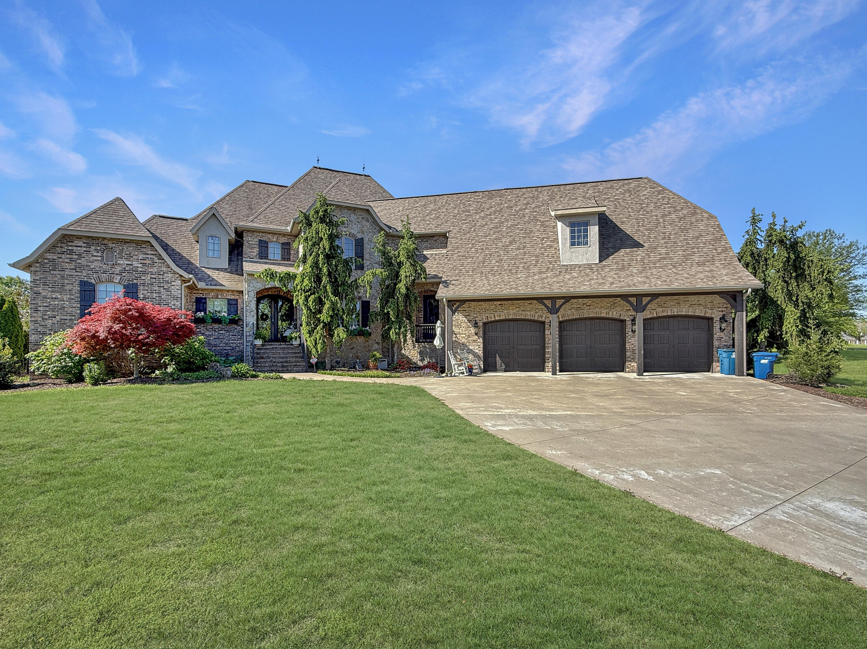 2000 Beau Drive Property Photo 1