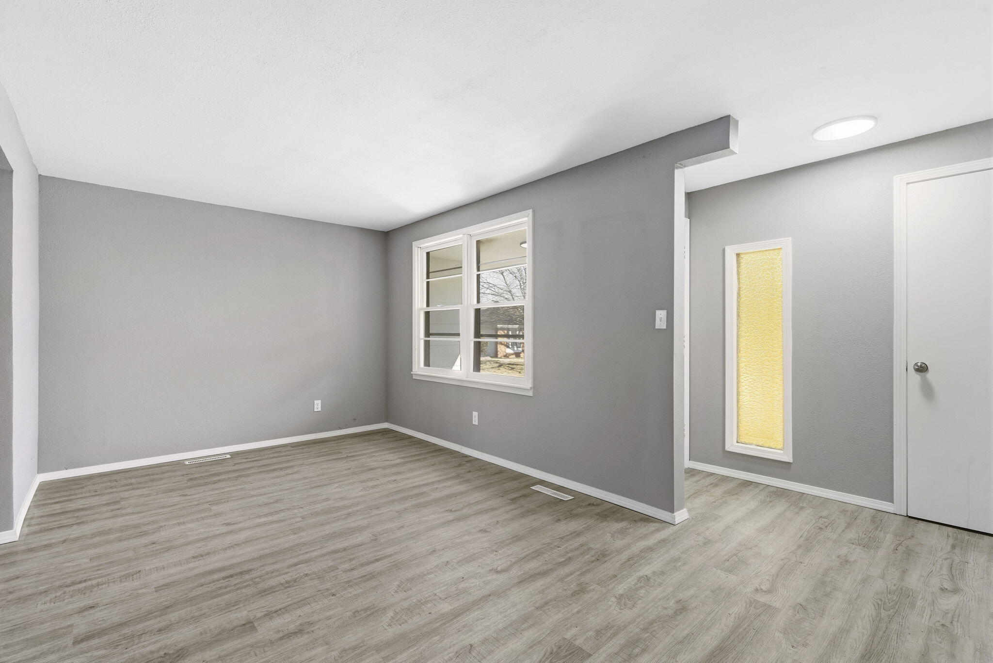 3301 South Avenue Property Photo 7