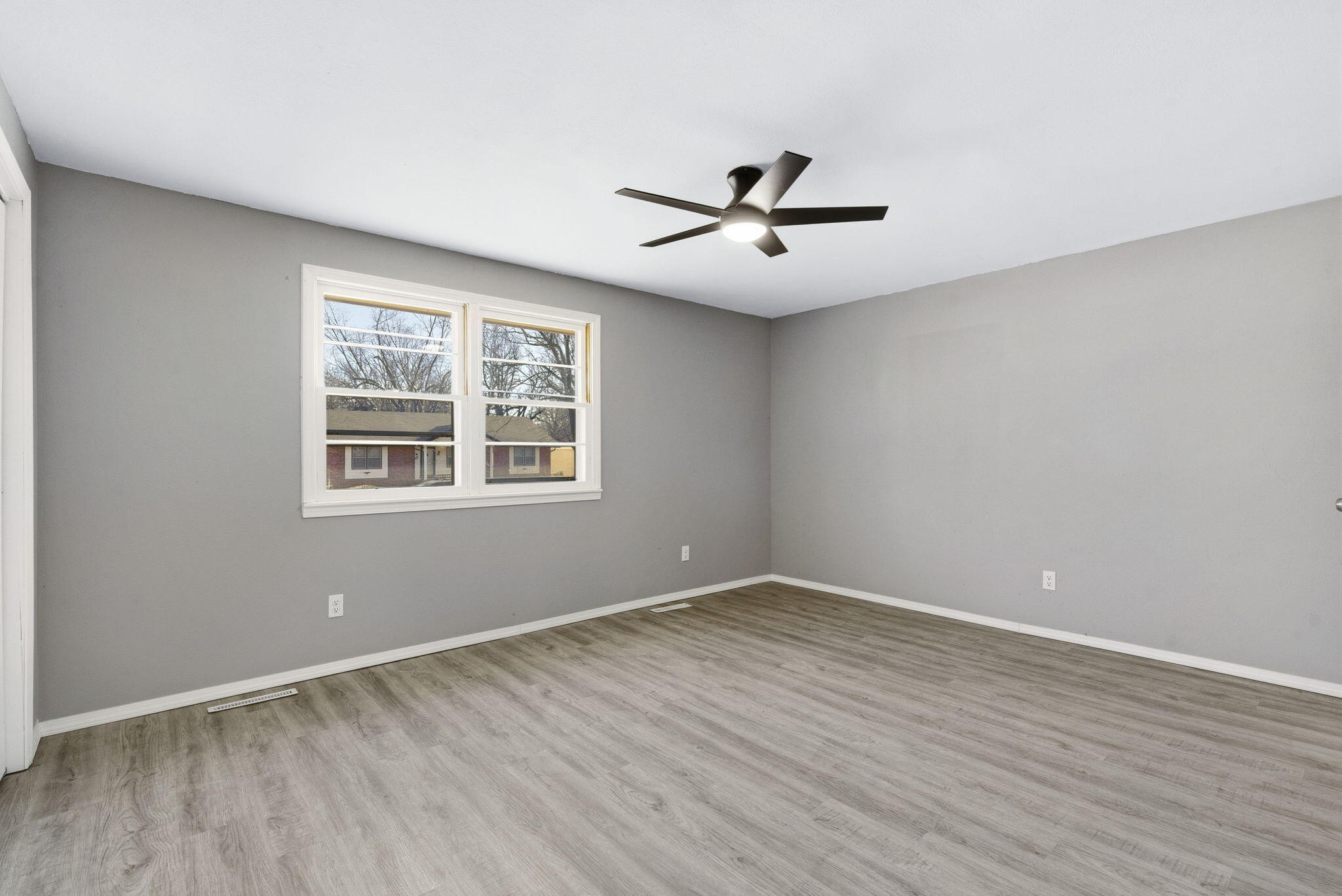 3301 South Avenue Property Photo 24