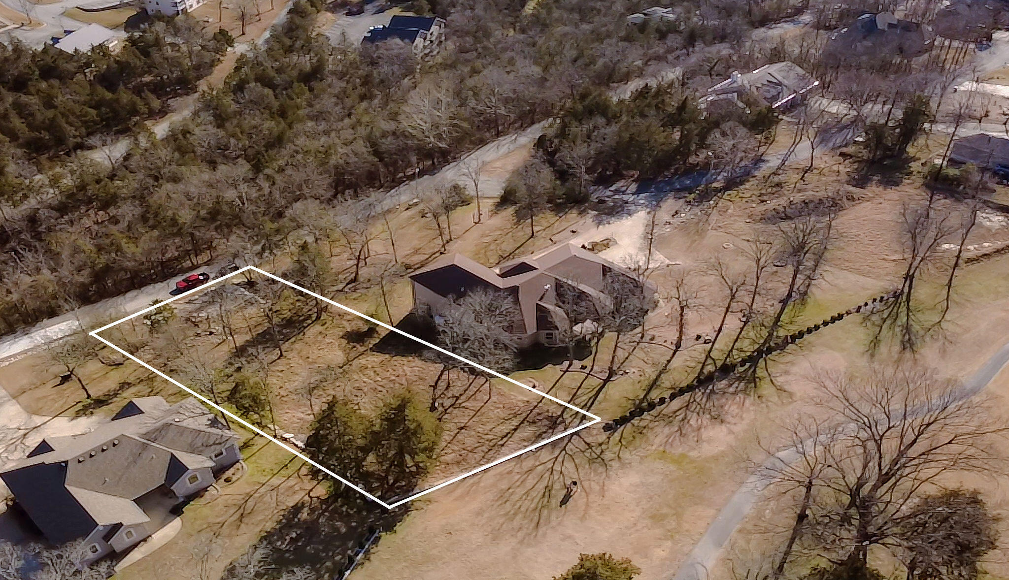 385 West Rockford Drive Property Photo 2