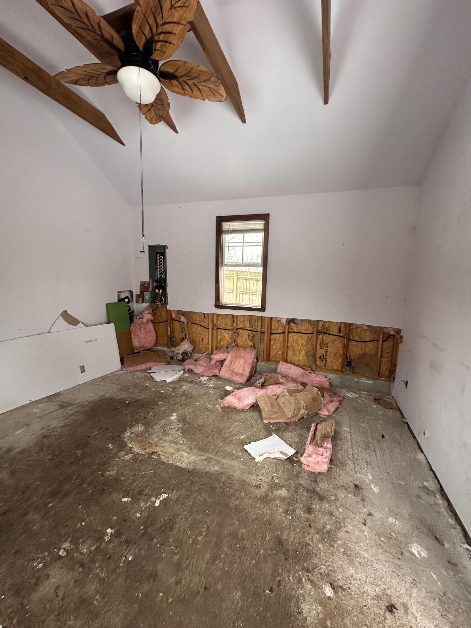 1105 South Overhill Avenue Property Photo 7