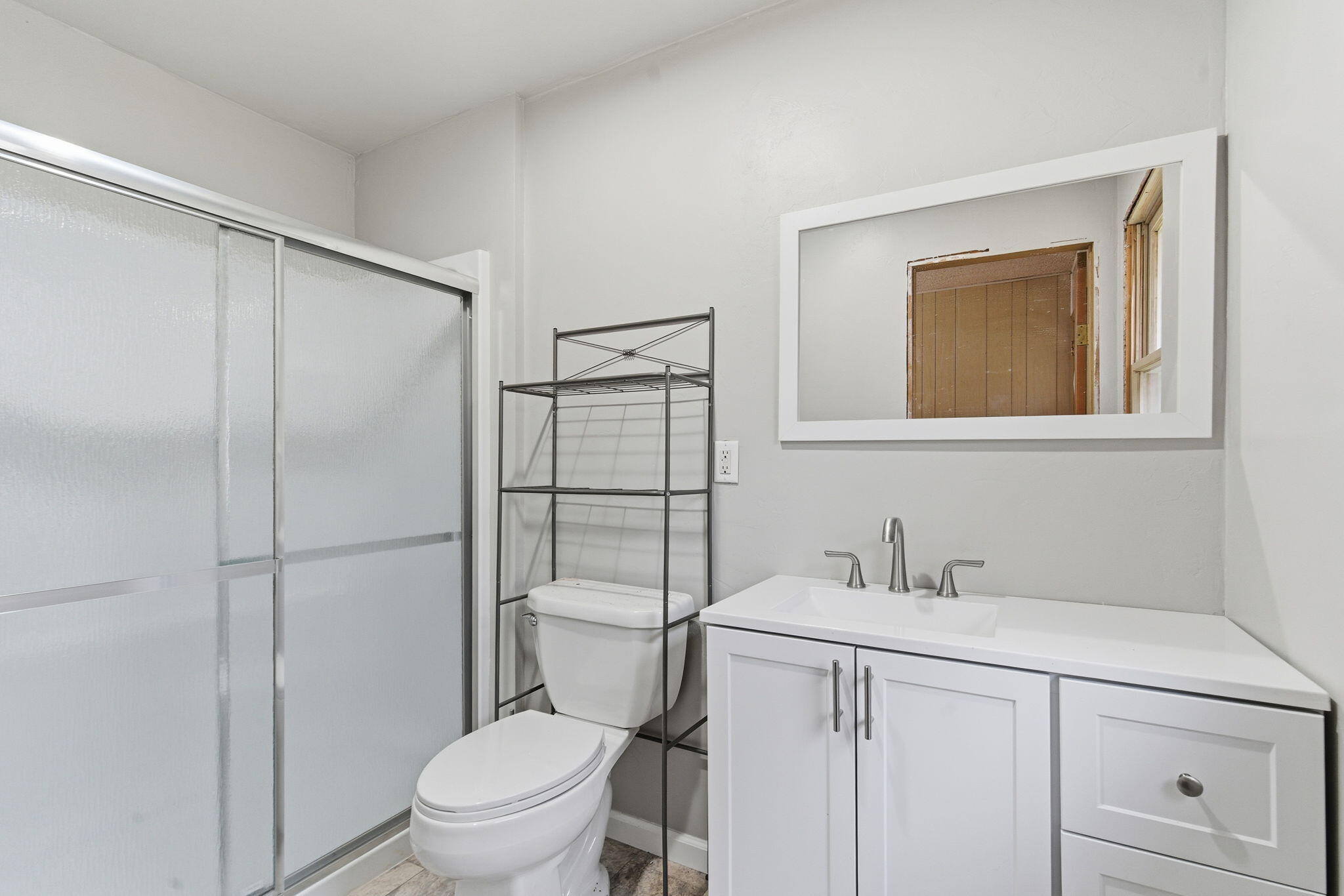 20243 Lawrence 1247 Property Photo 21