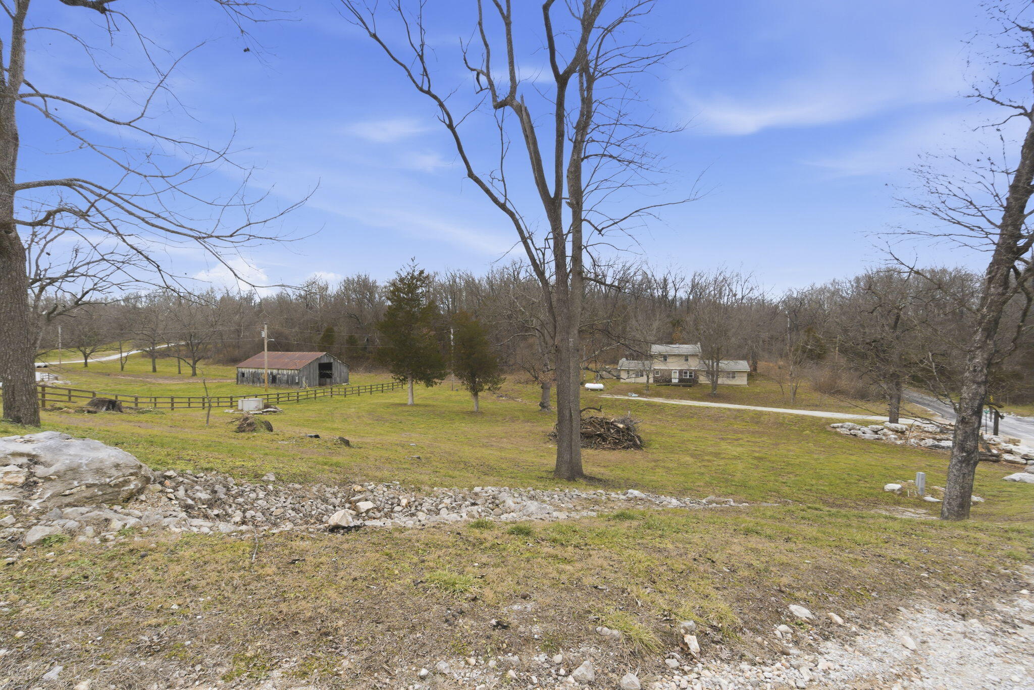 20243 Lawrence 1247 Property Photo 27