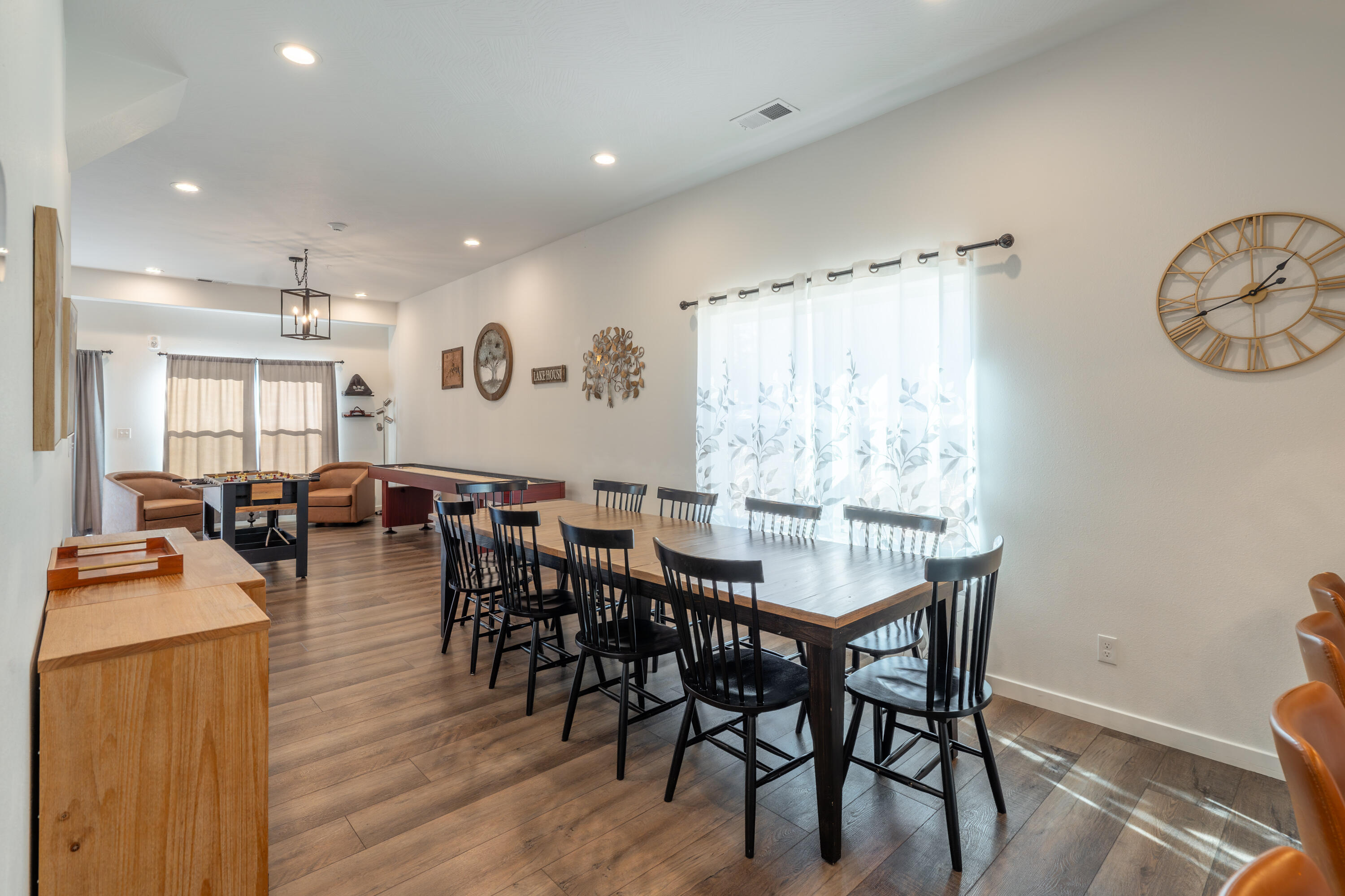 365 Majestic Drive Property Photo 12