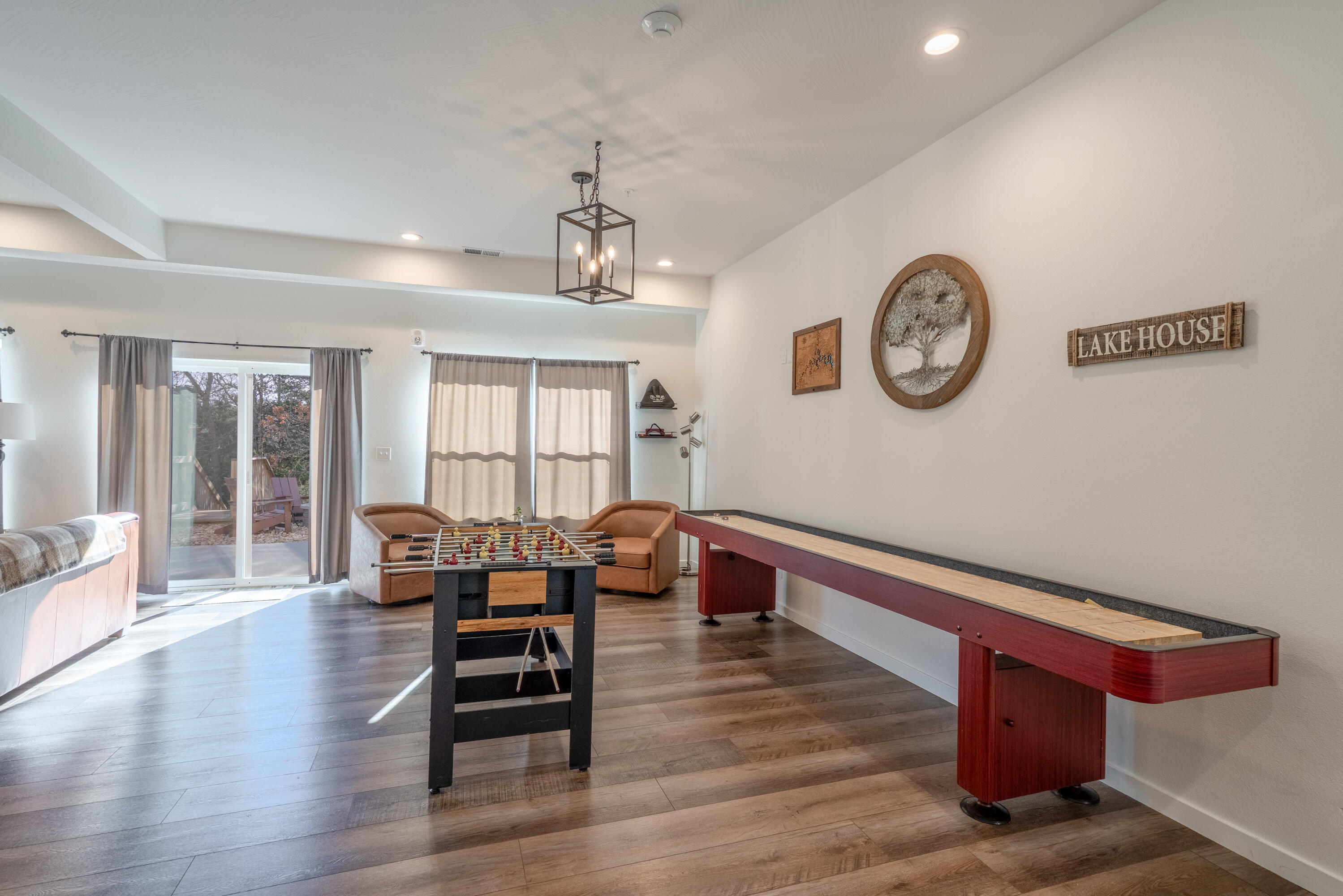 365 Majestic Drive Property Photo 14