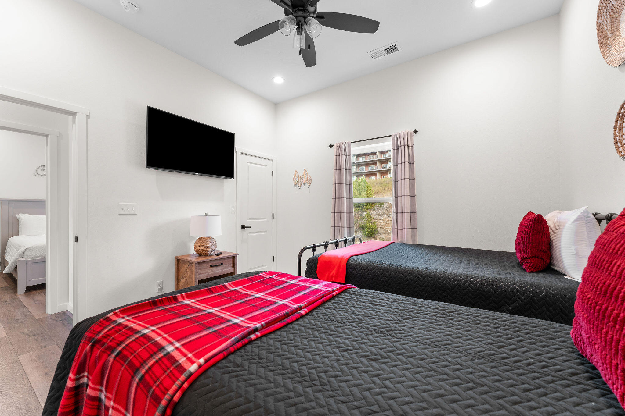 365 Majestic Drive Property Photo 28