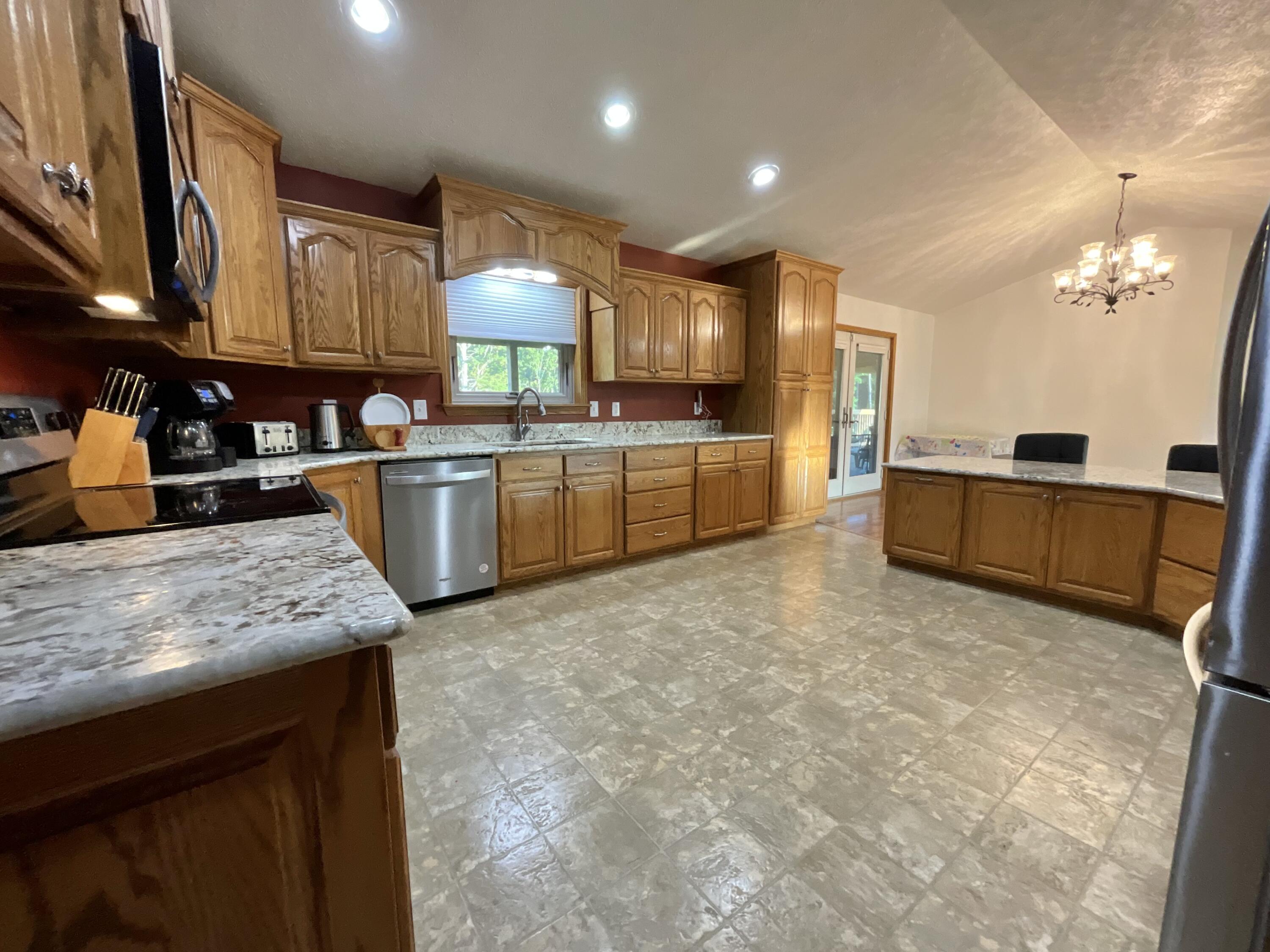 19056 County Road 427 Property Photo 16