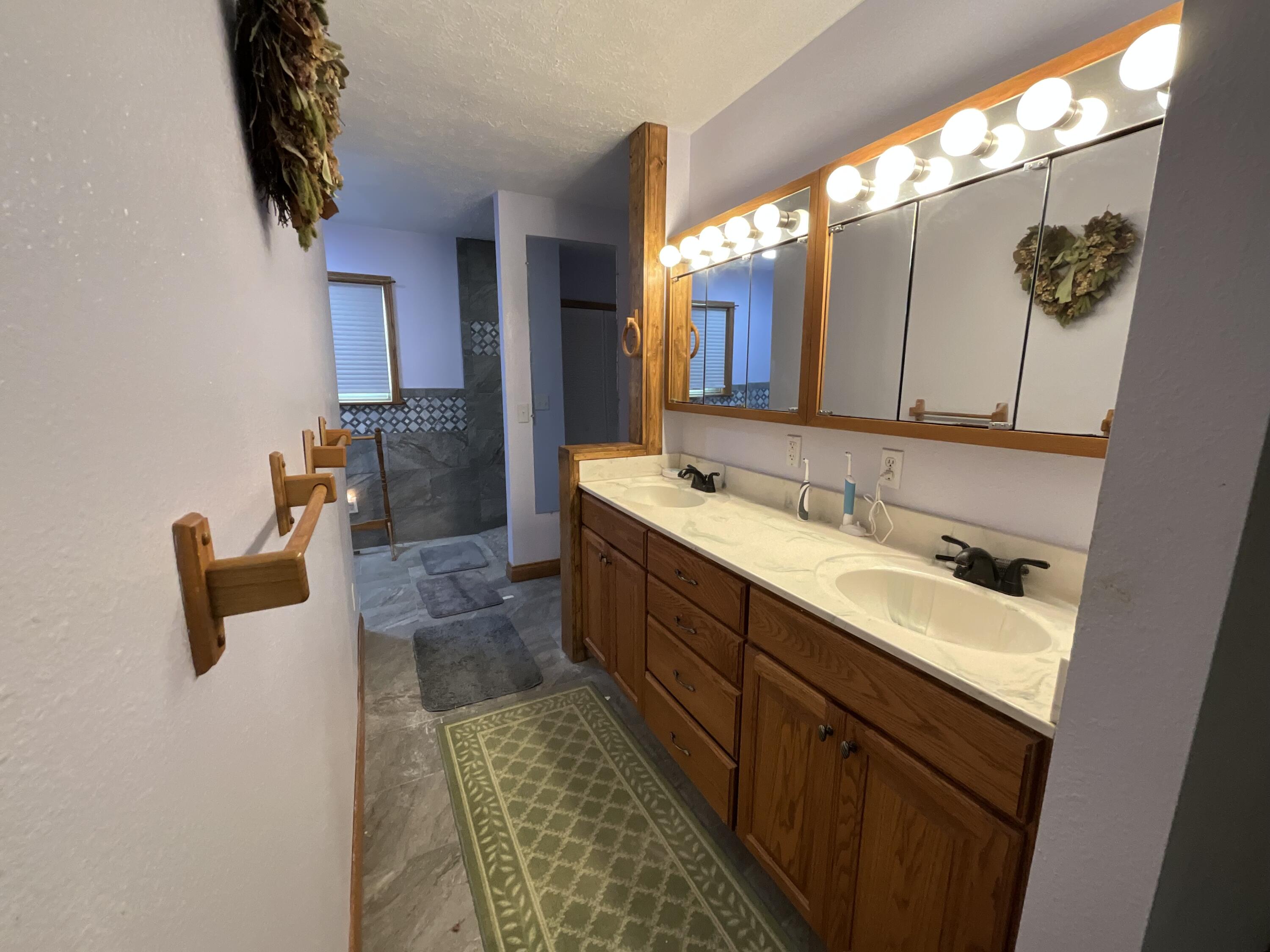 19056 County Road 427 Property Photo 32