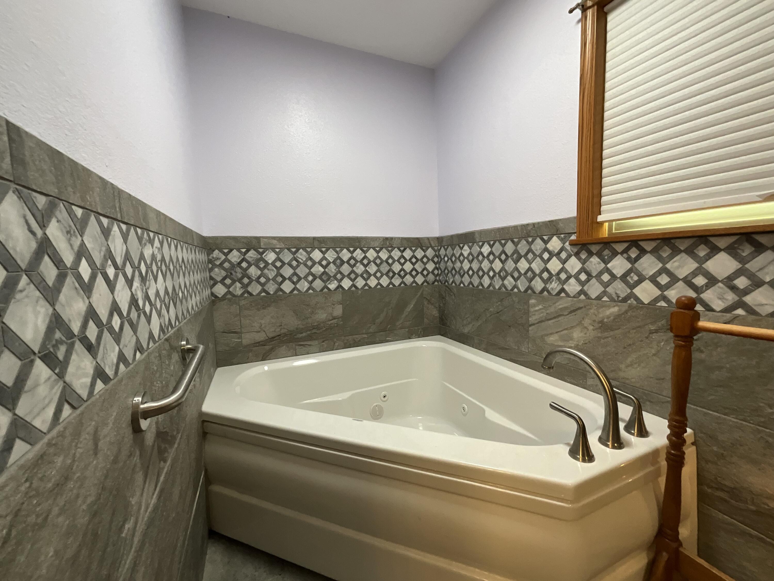 19056 County Road 427 Property Photo 33