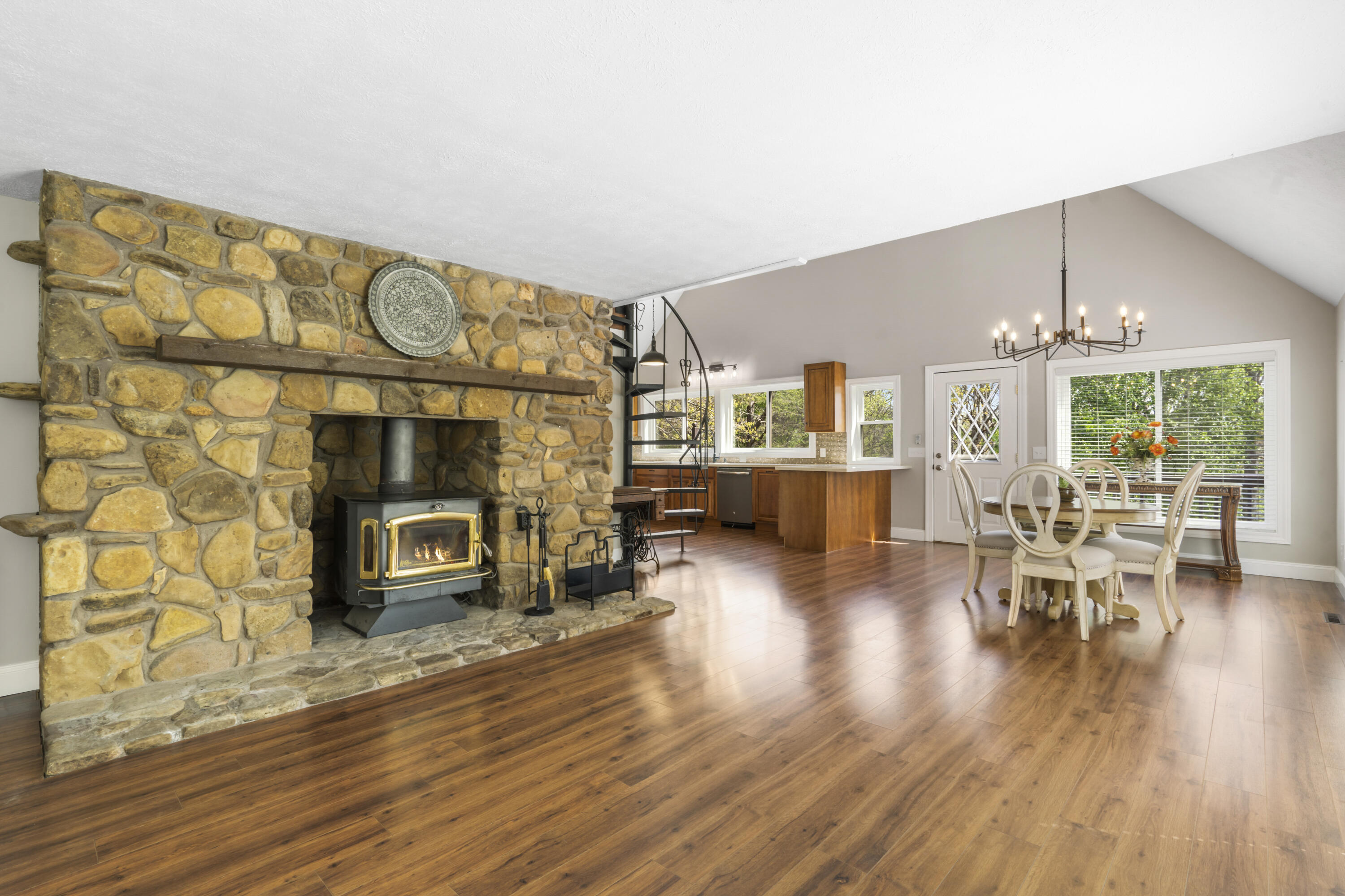 418 Briar Cliff Road Property Photo 16