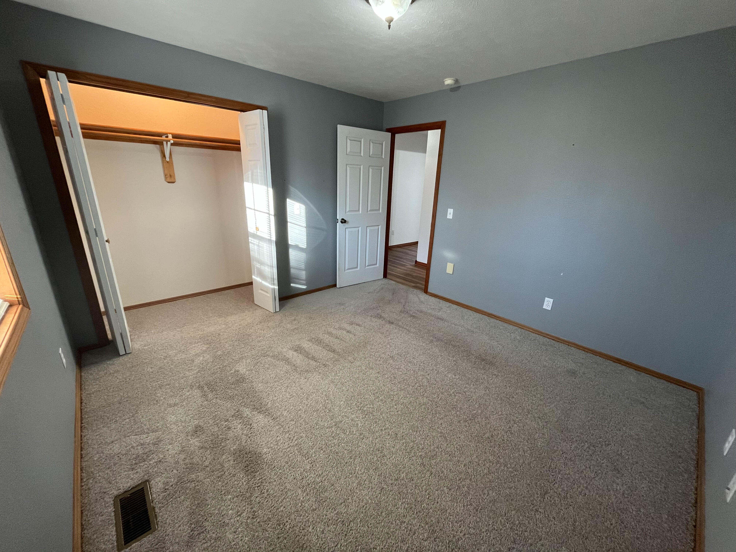 414 Regina Avenue Property Photo 13