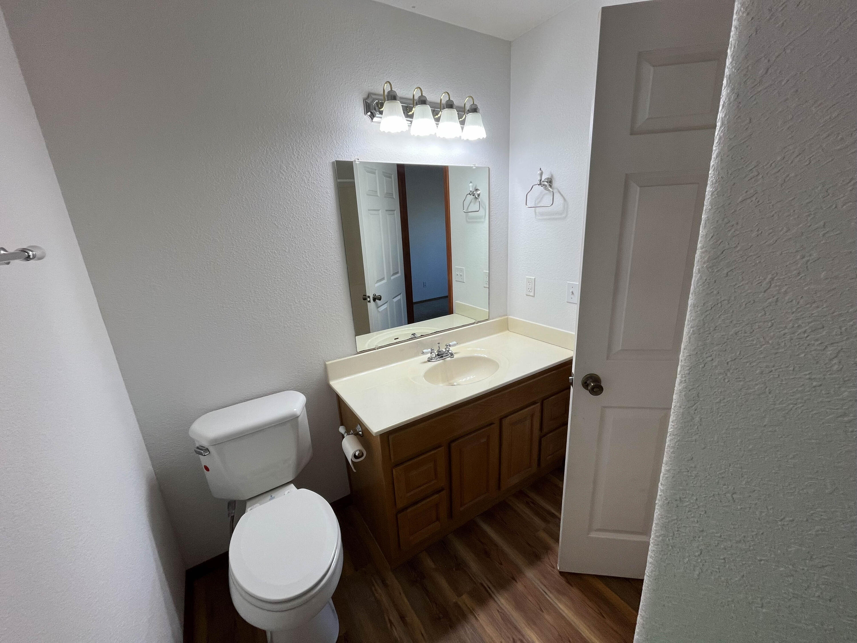 414 Regina Avenue Property Photo 25