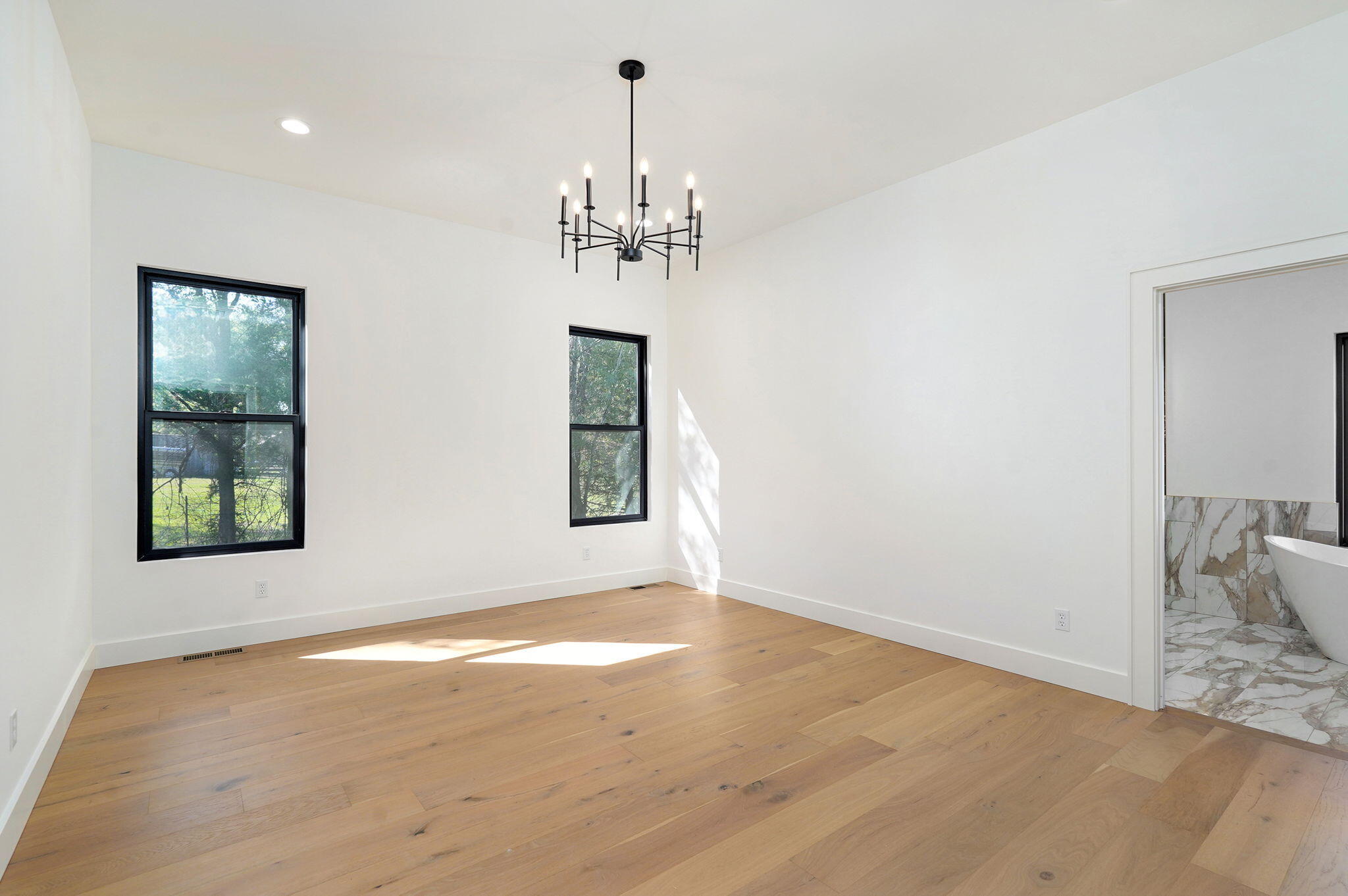 1702 East Cobblestone Drive Property Photo 16
