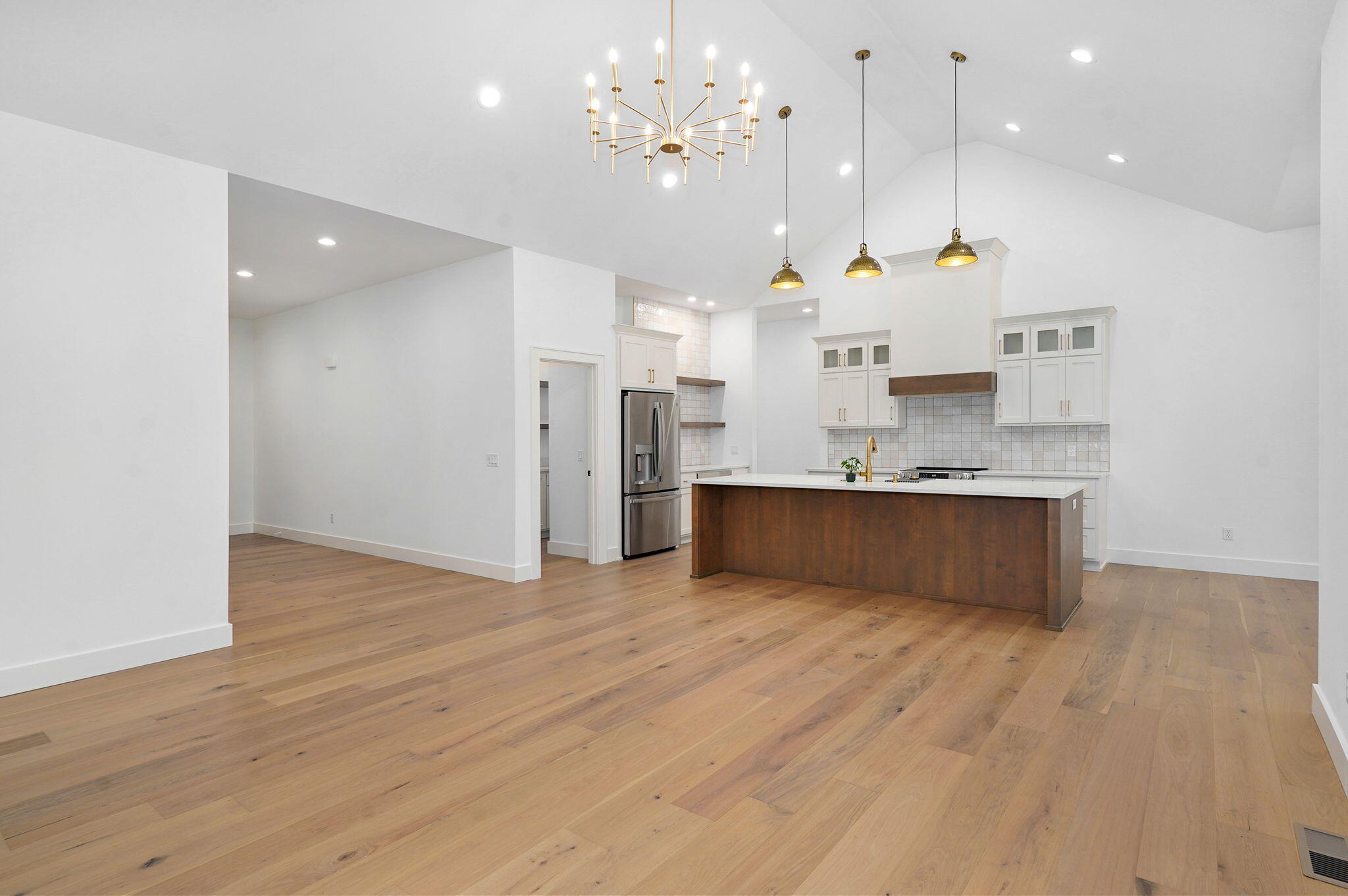 1702 East Cobblestone Drive Property Photo 19