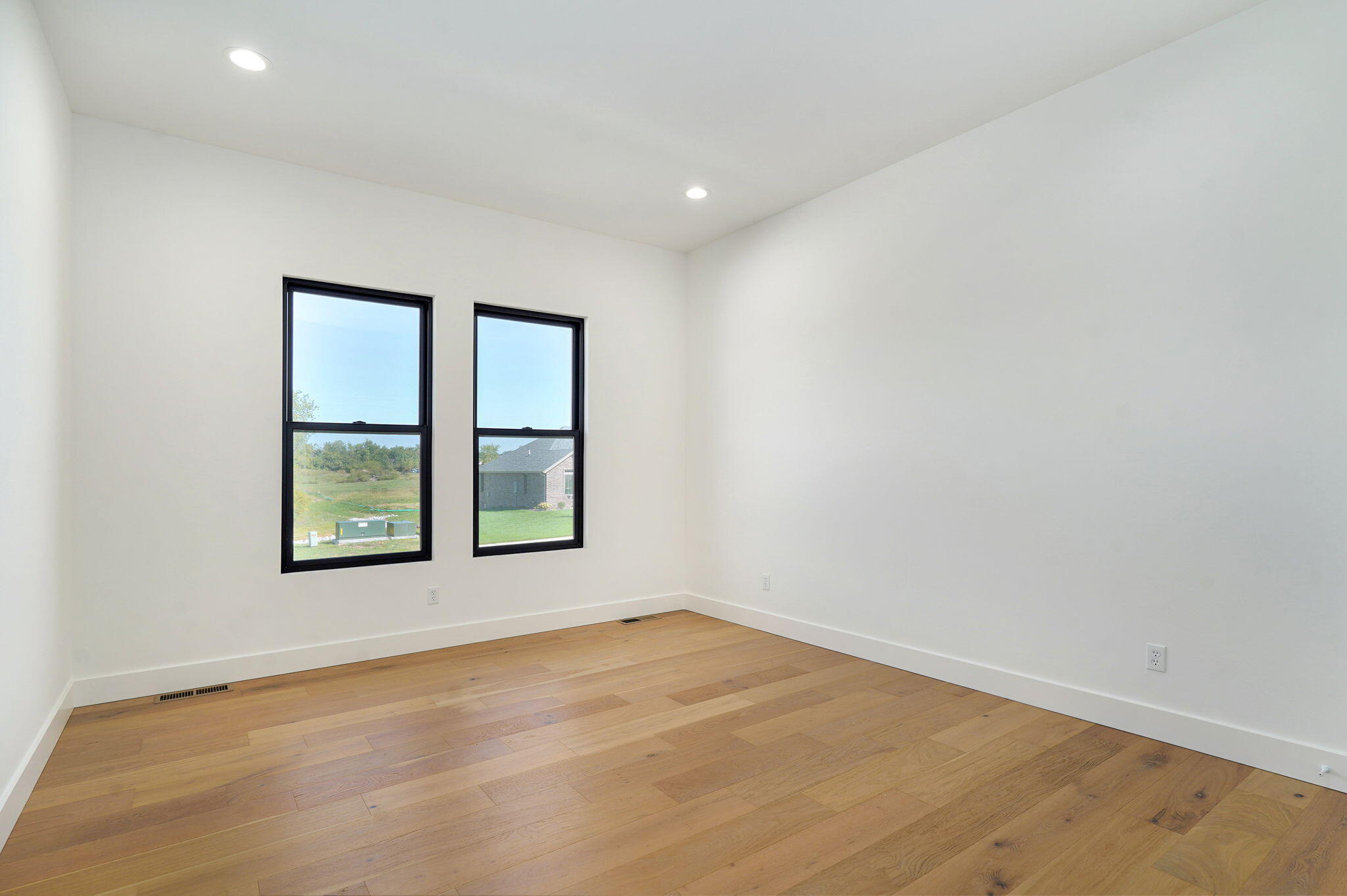 1702 East Cobblestone Drive Property Photo 39