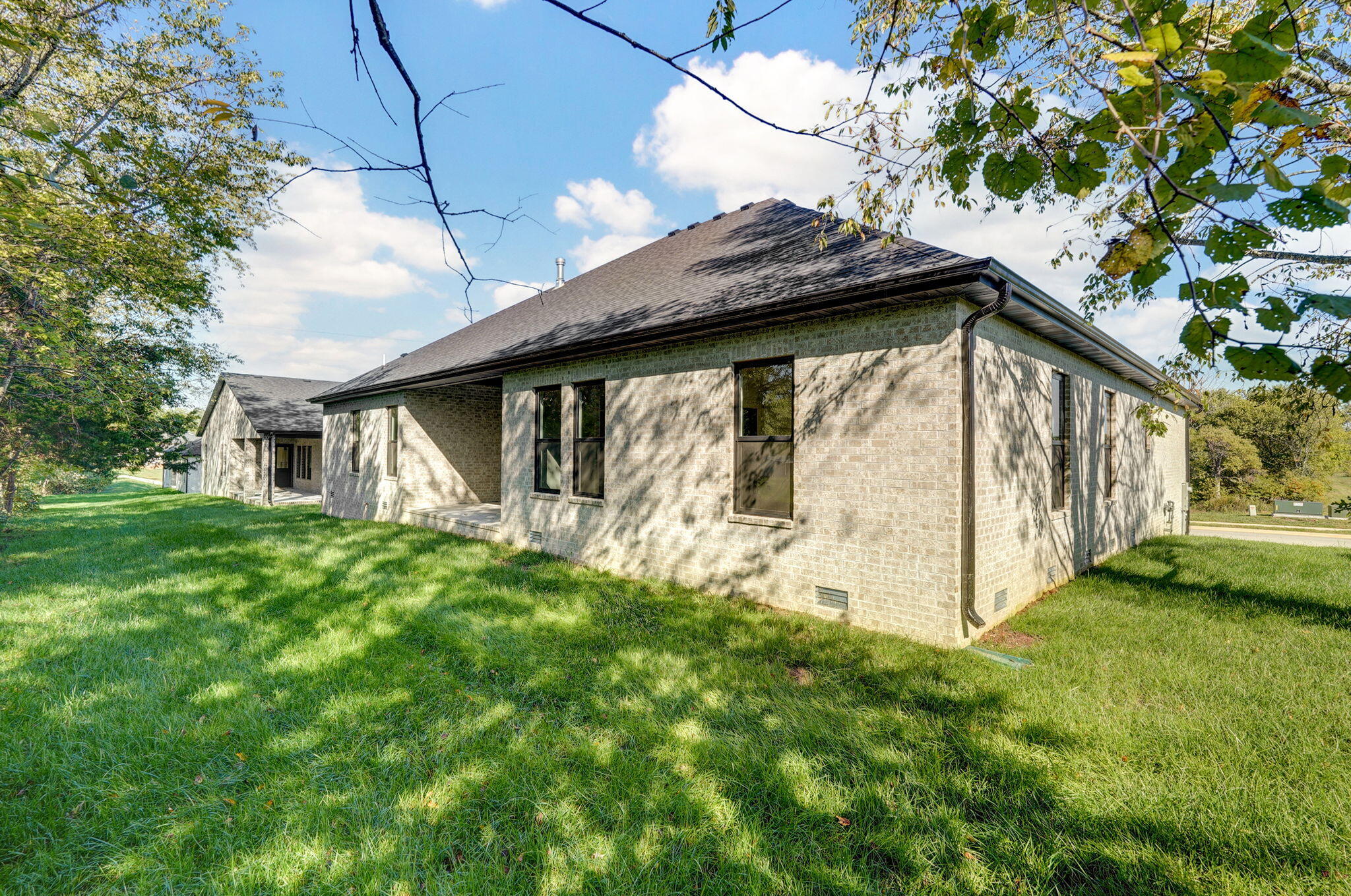 1702 East Cobblestone Drive Property Photo 42
