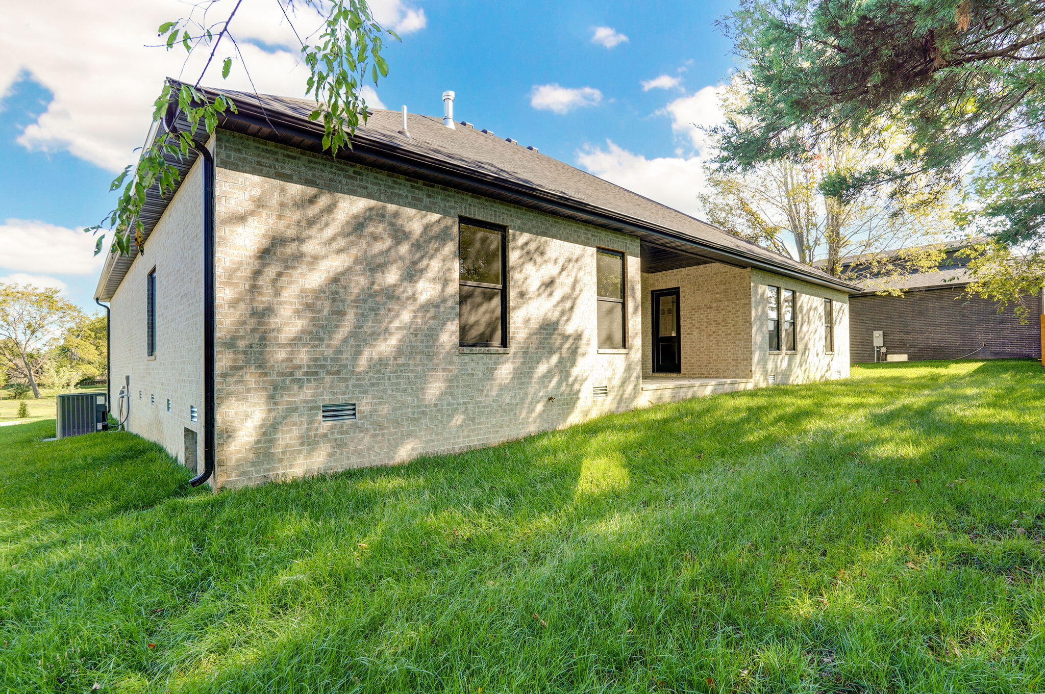 1702 East Cobblestone Drive Property Photo 44