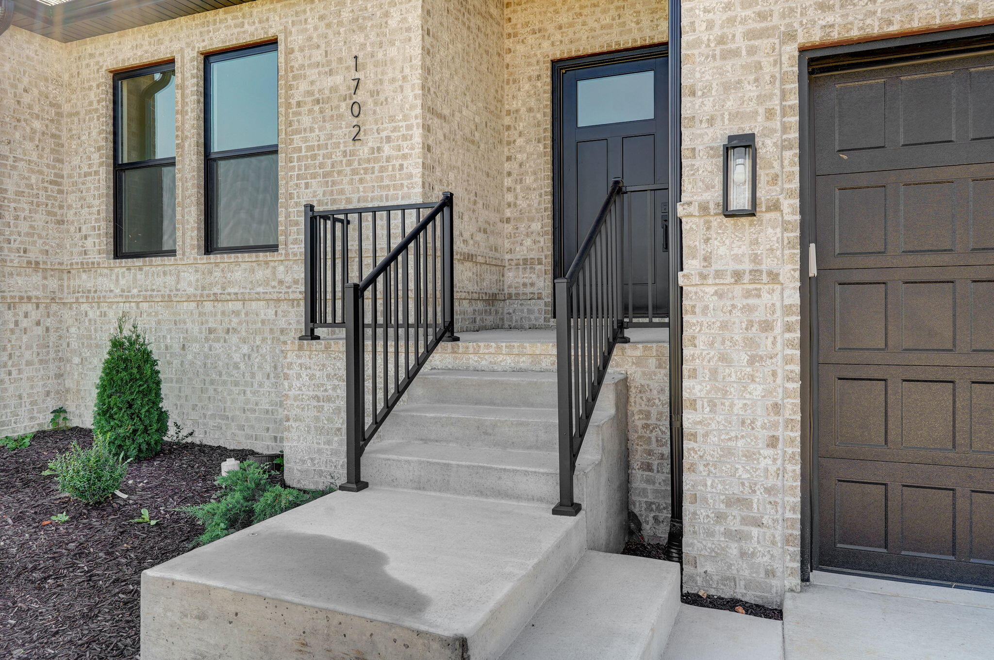 1702 East Cobblestone Drive Property Photo 45
