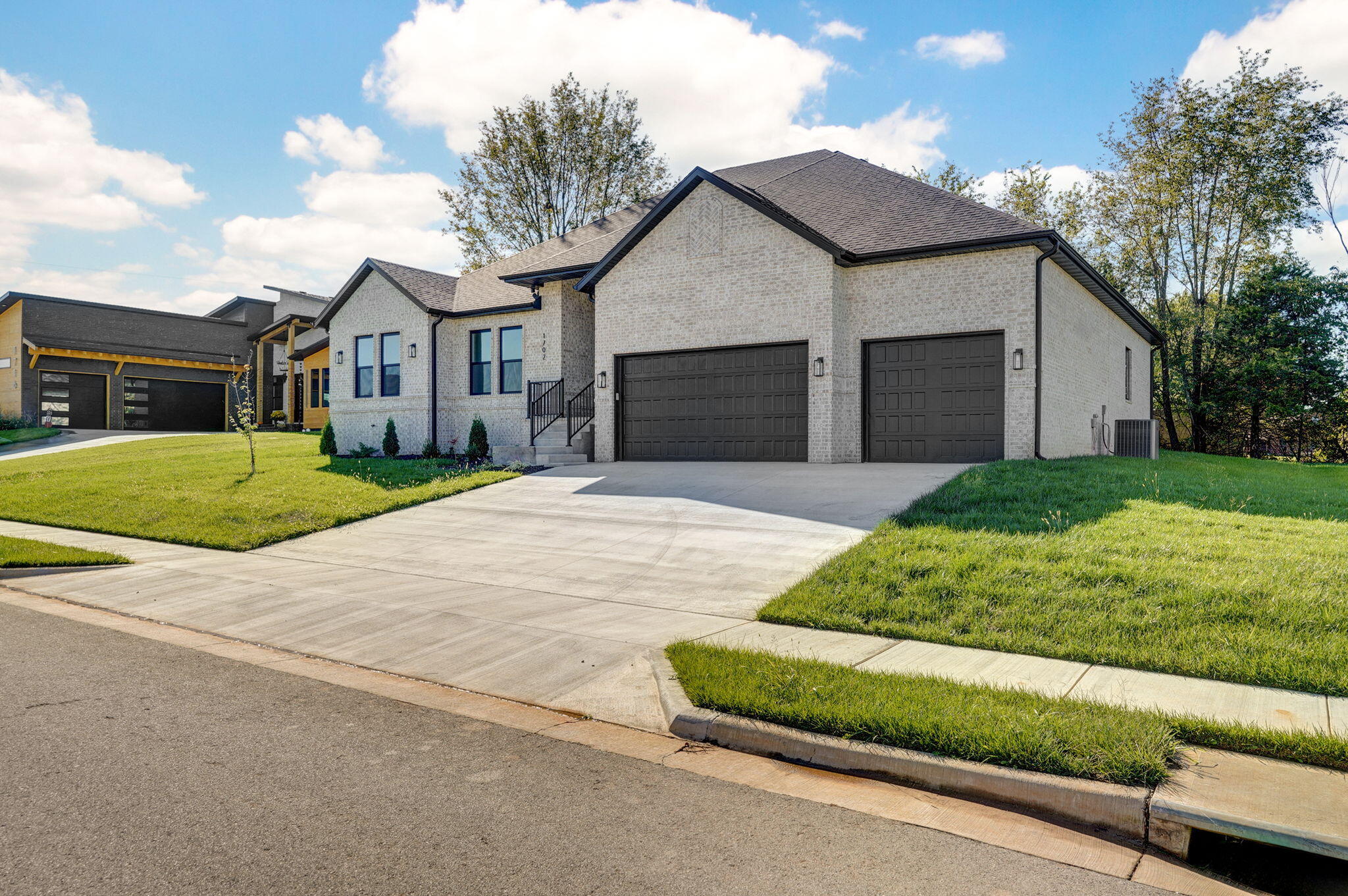 1702 East Cobblestone Drive Property Photo 46