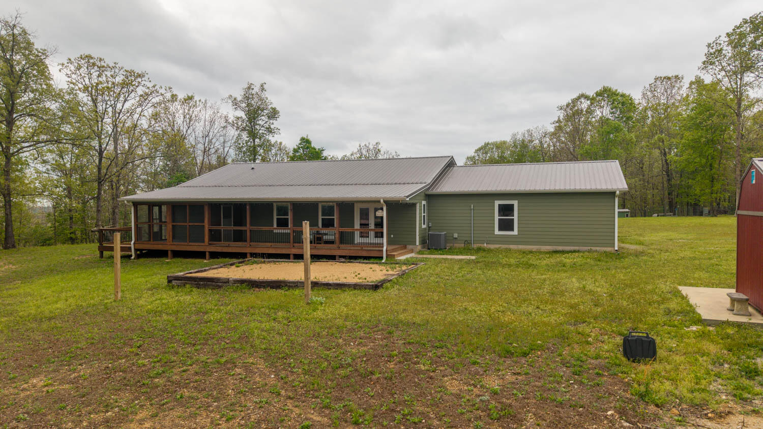 312 Earl Street Property Photo 41