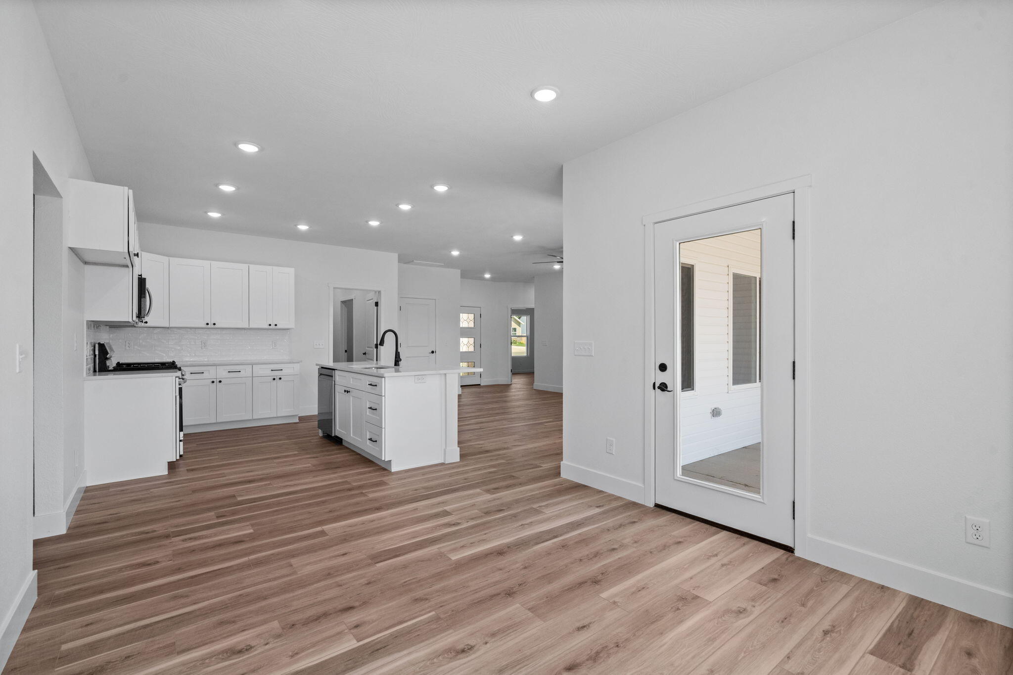 136 East Kelce Lane Property Photo 14