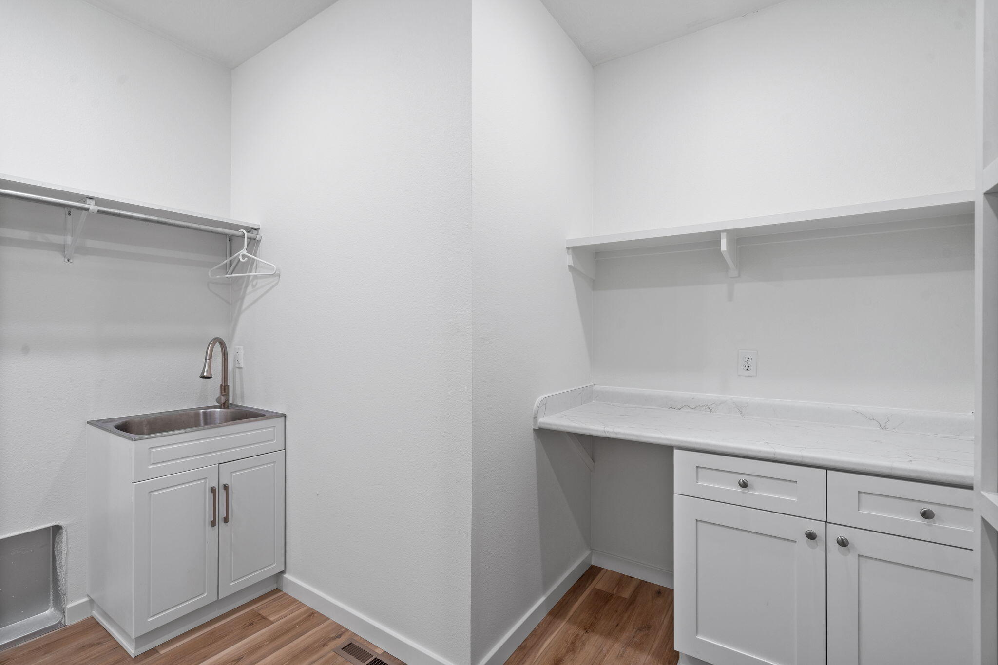 136 East Kelce Lane Property Photo 18