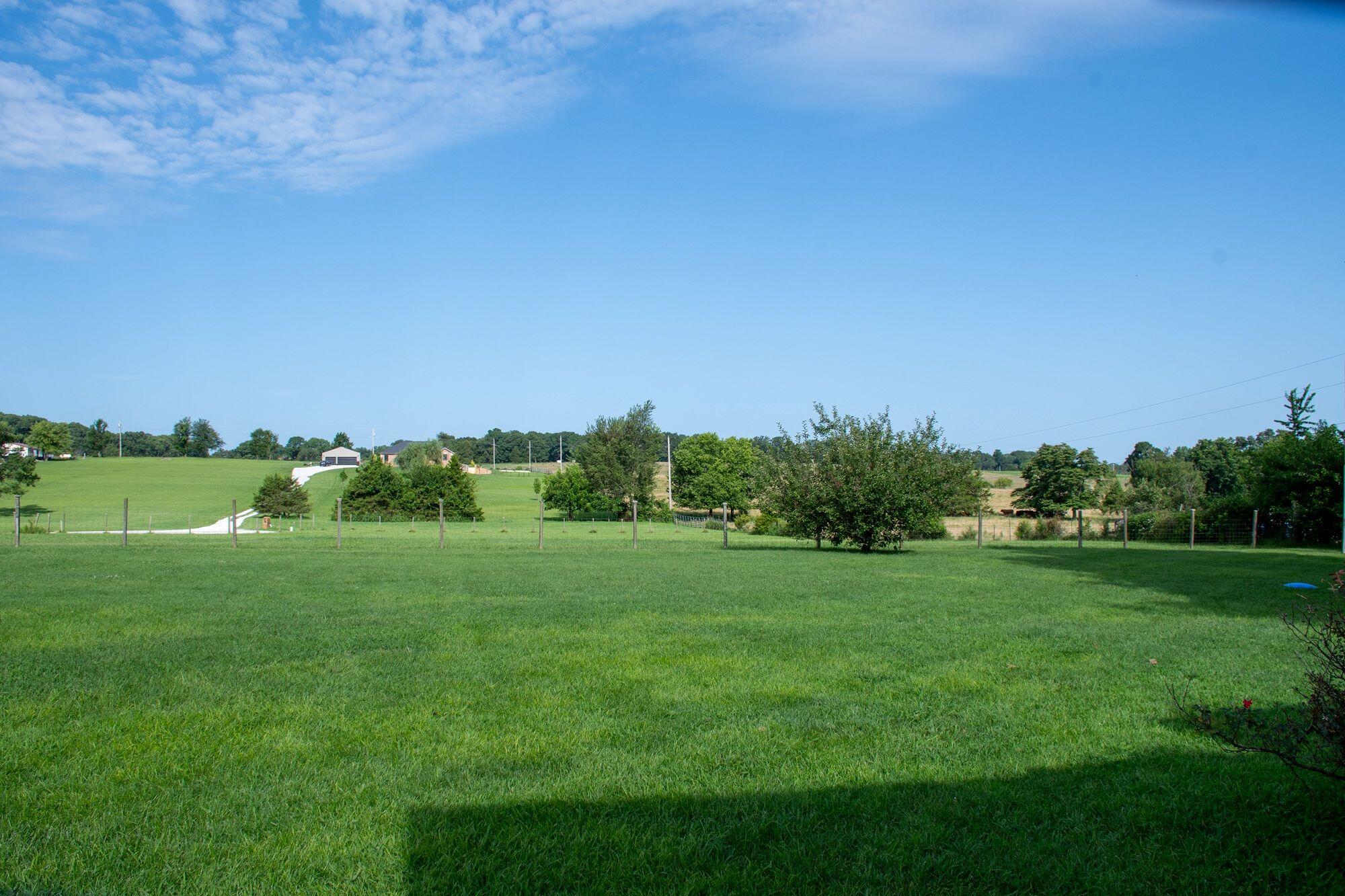 605 Moon Valley Road Property Photo 3