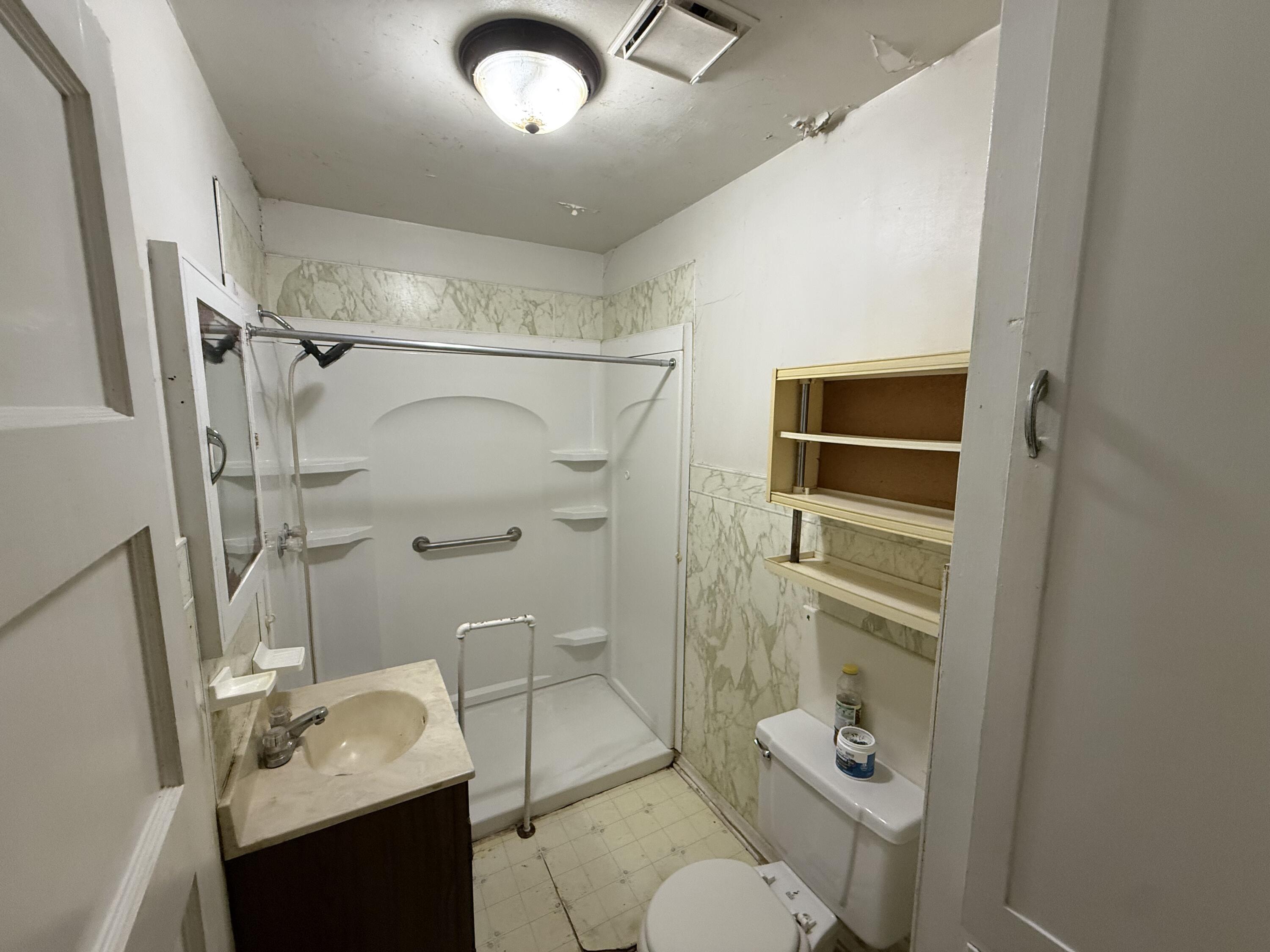 407 South College Avenue Property Photo 20