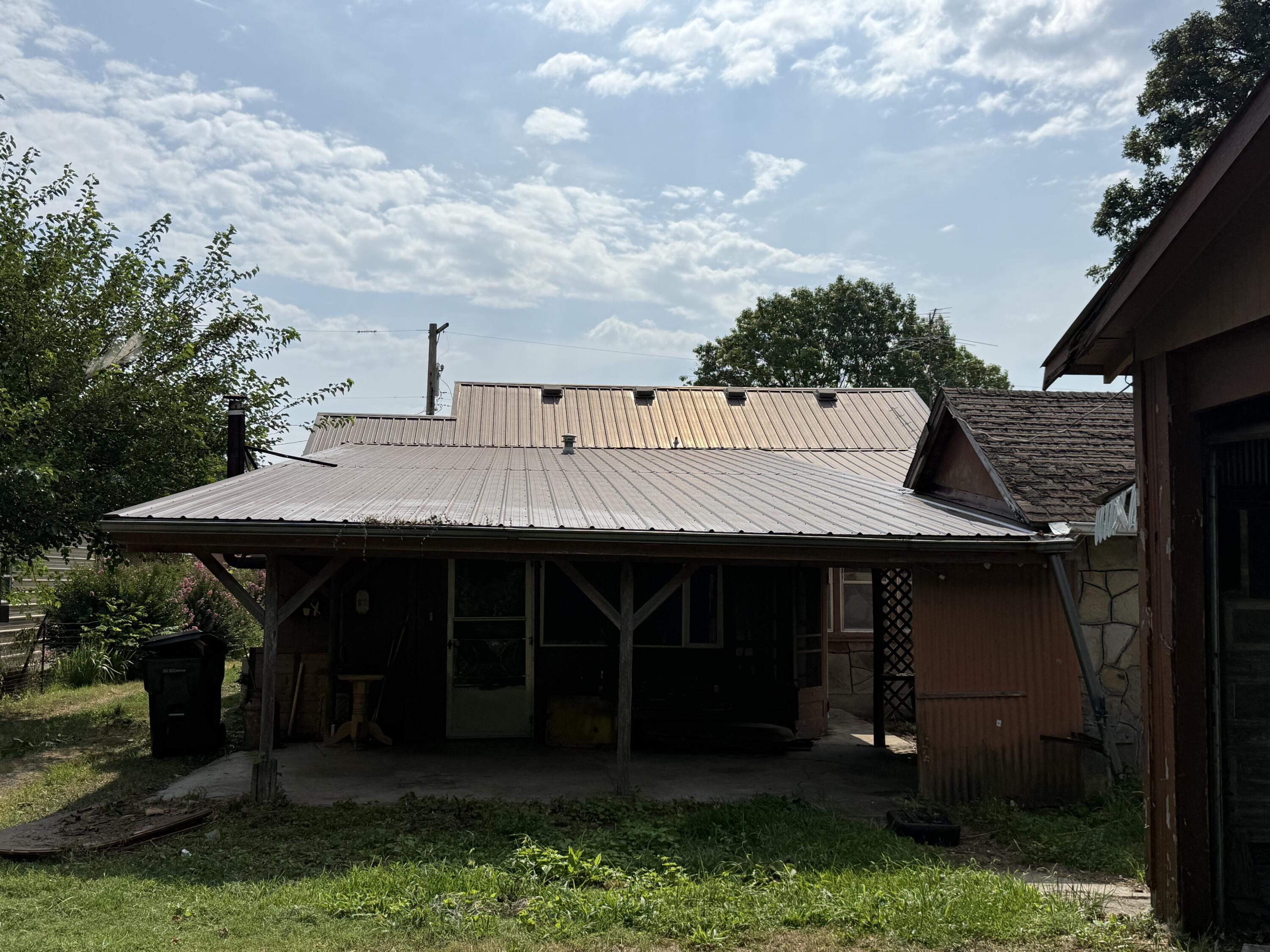407 South College Avenue Property Photo 38