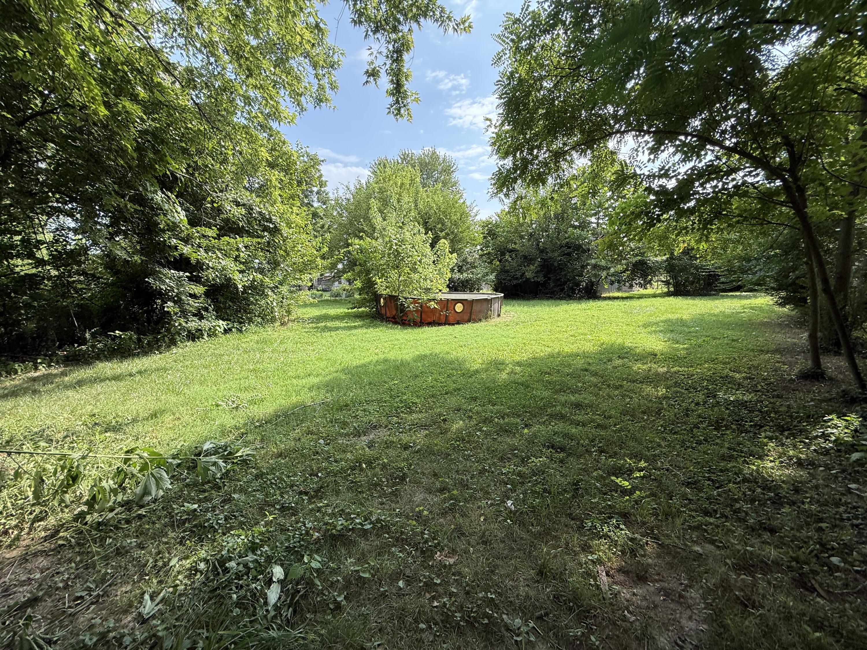 407 South College Avenue Property Photo 48