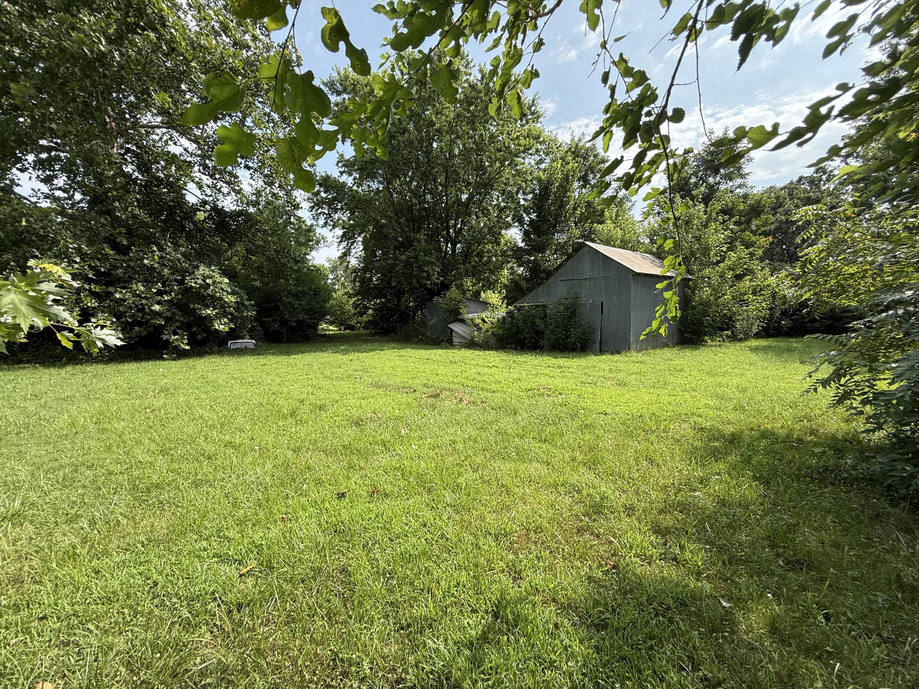 407 South College Avenue Property Photo 50