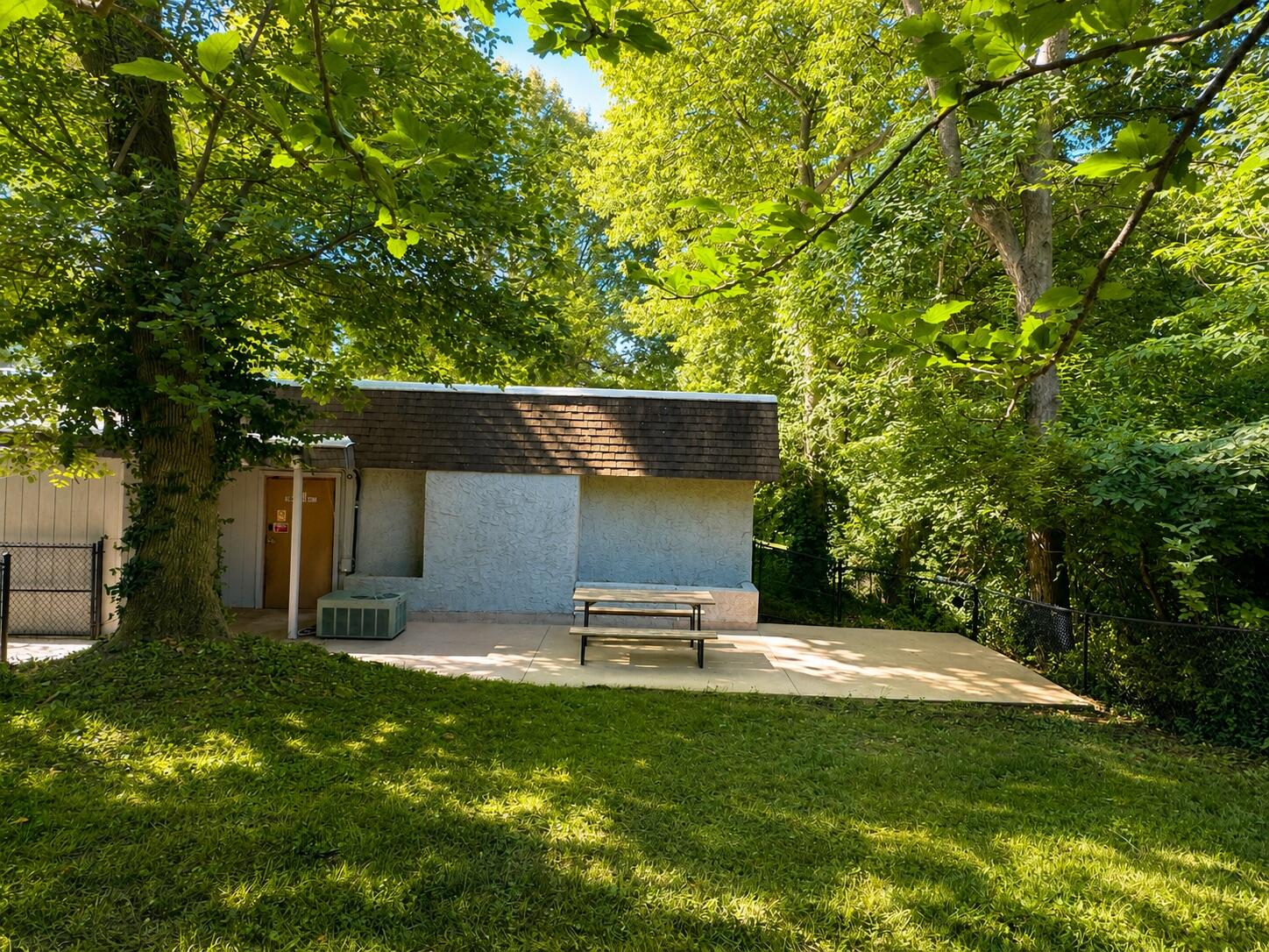 3555 South Mentor Avenue Property Photo 38