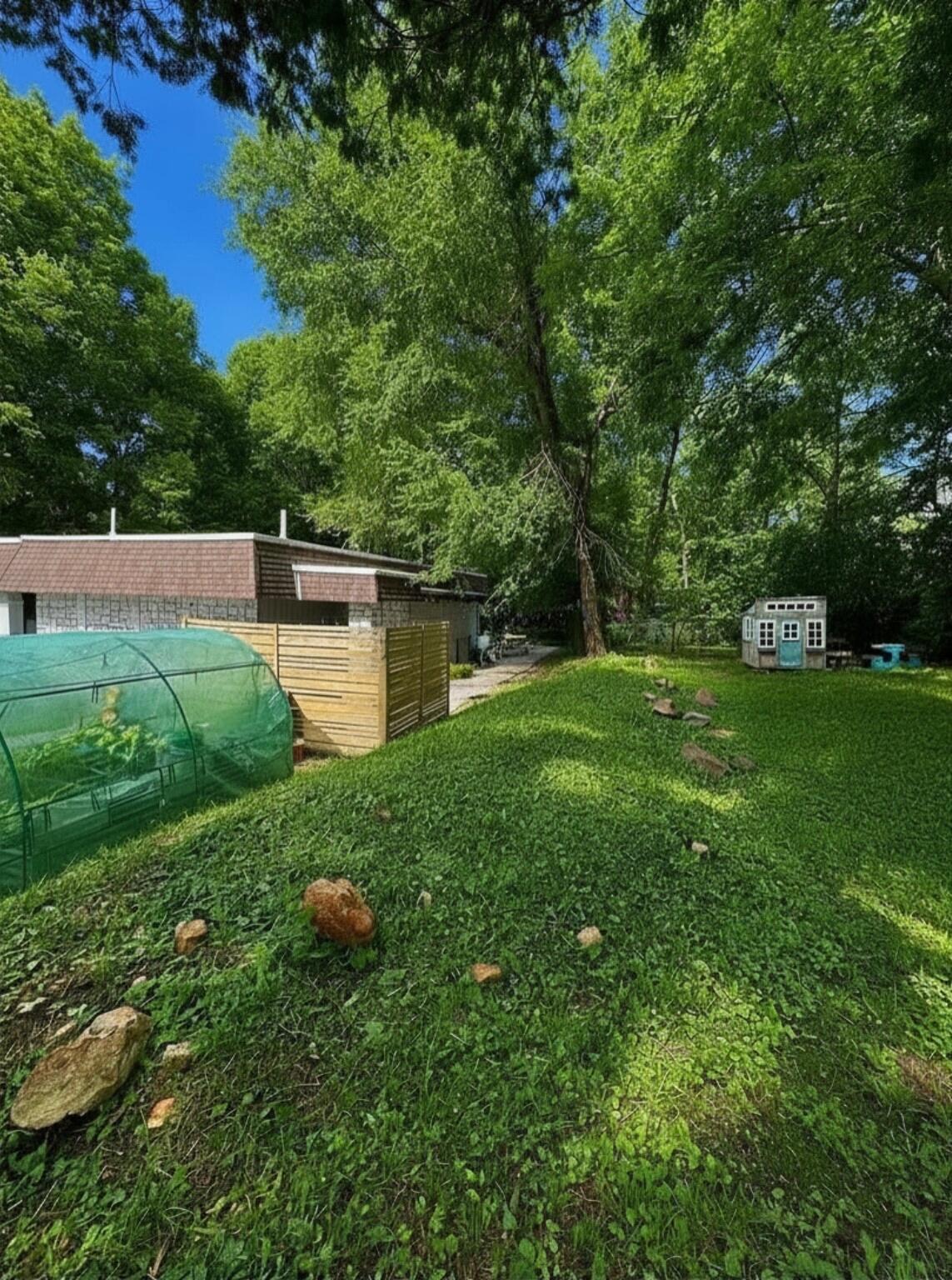 3555 South Mentor Avenue Property Photo 41