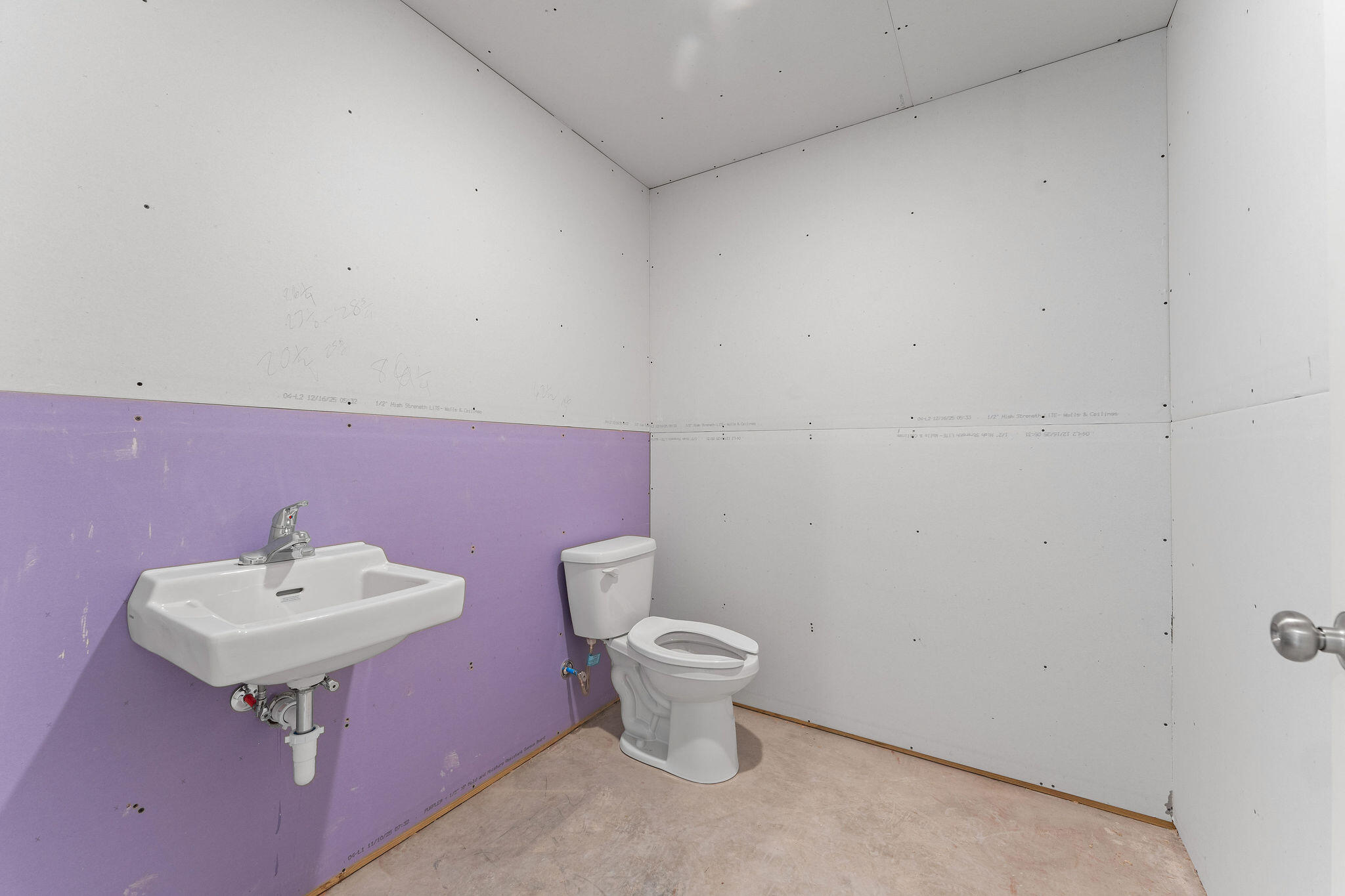 201 Blue Sky Lane 34 Property Photo 14