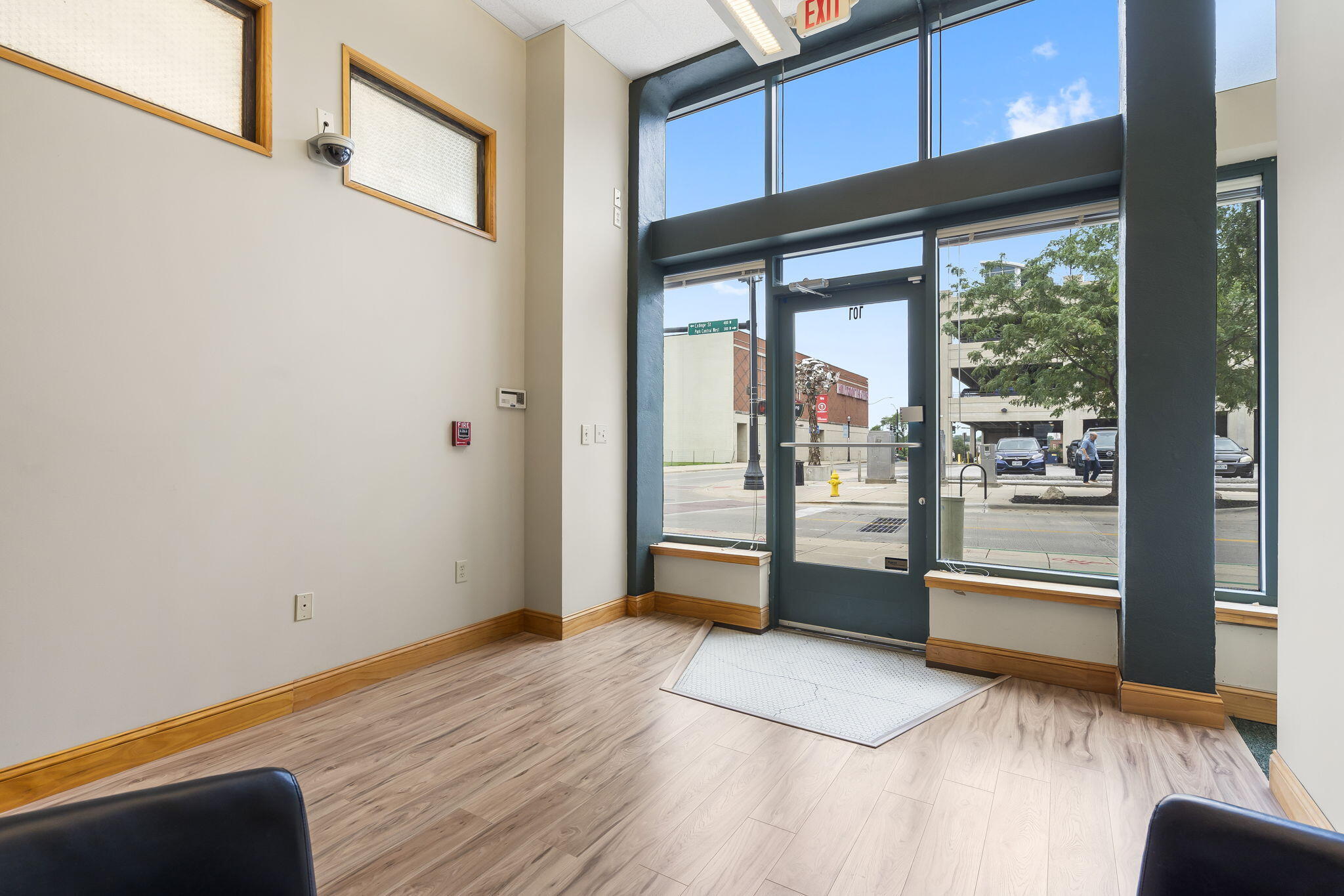 324 Park Central West Property Photo 9