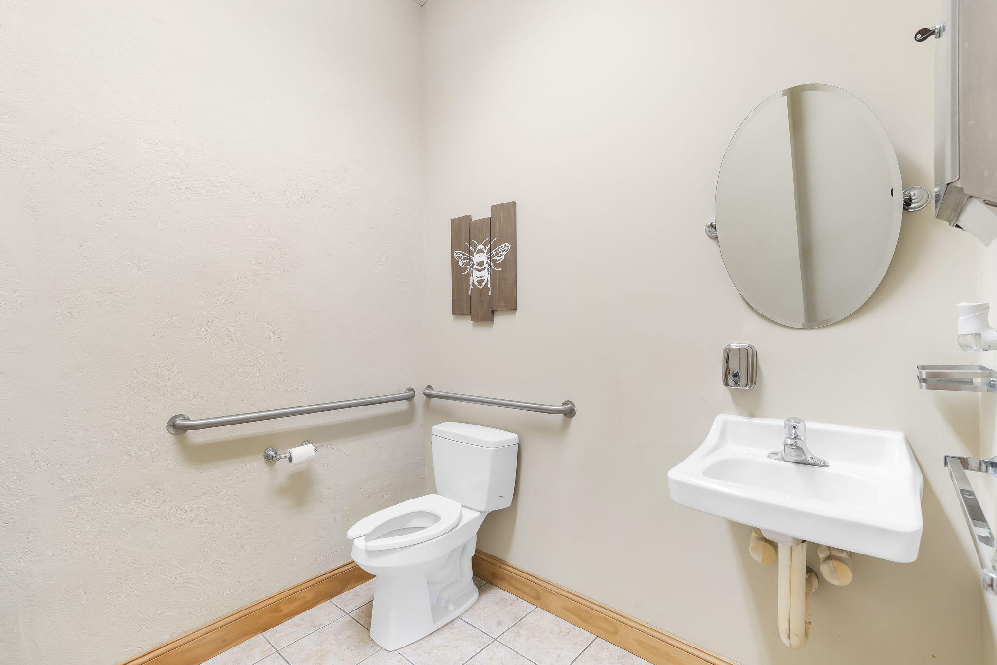 324 Park Central West Property Photo 13
