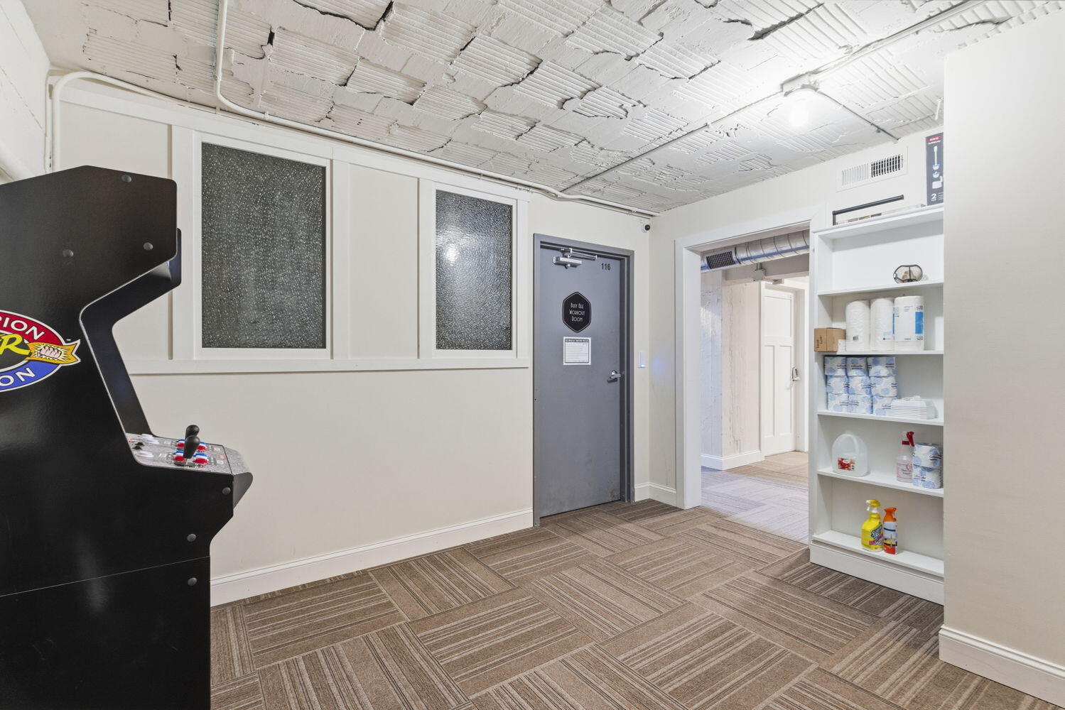 324 Park Central West 110-114 Property Photo 16