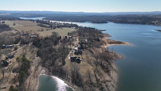 22236 Evergreen Court Property Photo 6