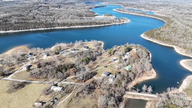 22236 Evergreen Court Property Photo 14